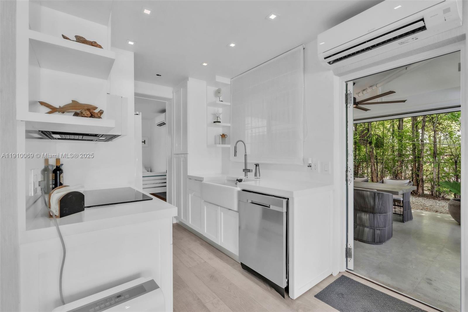 TROPICAL ATLANTIC SHORES - Residential