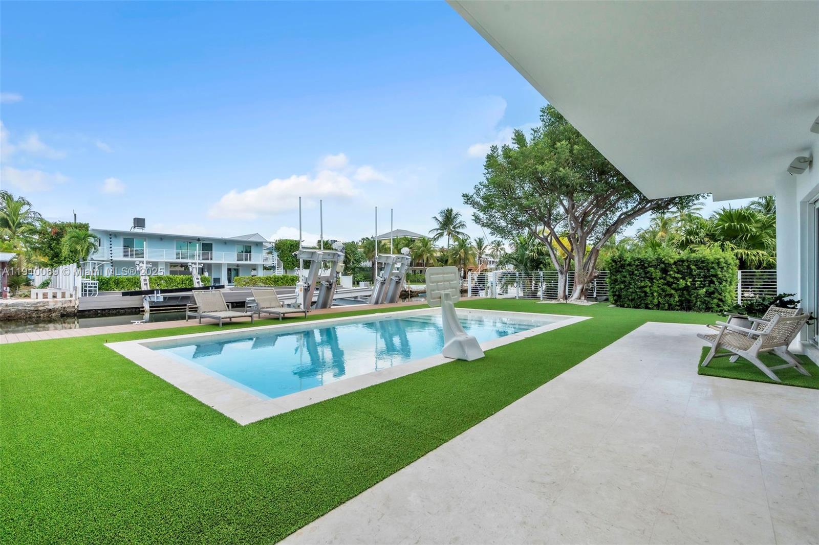 TROPICAL ATLANTIC SHORES - Residential