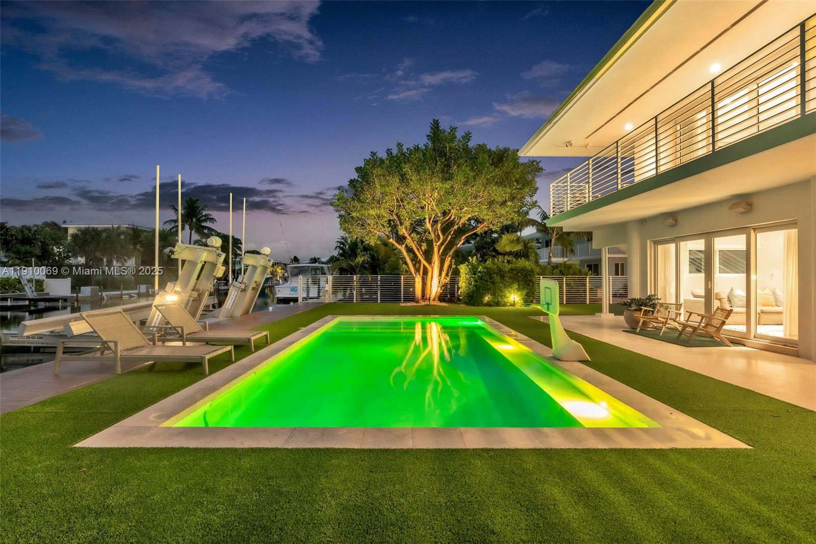 TROPICAL ATLANTIC SHORES - Residential