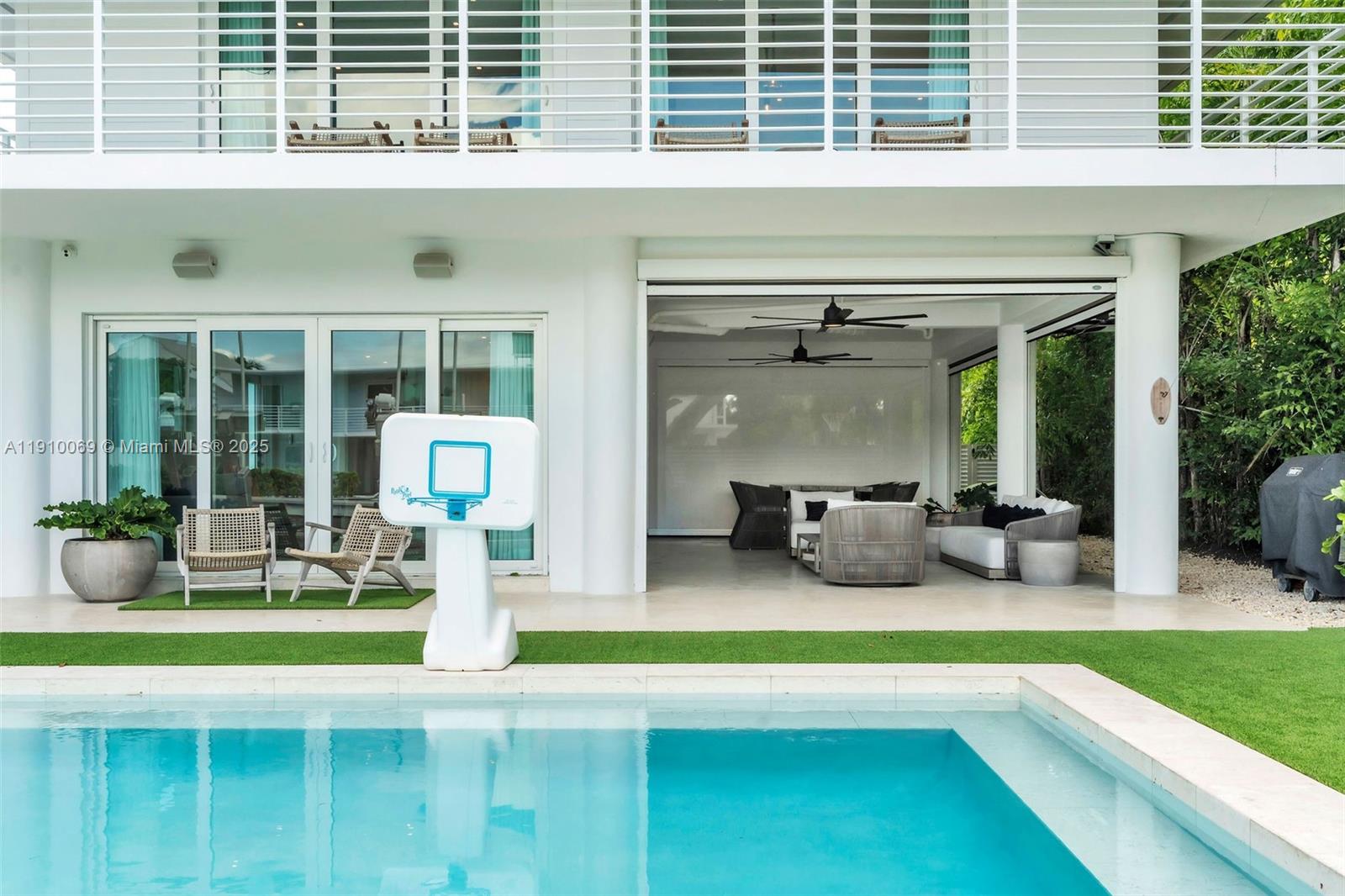 TROPICAL ATLANTIC SHORES - Residential