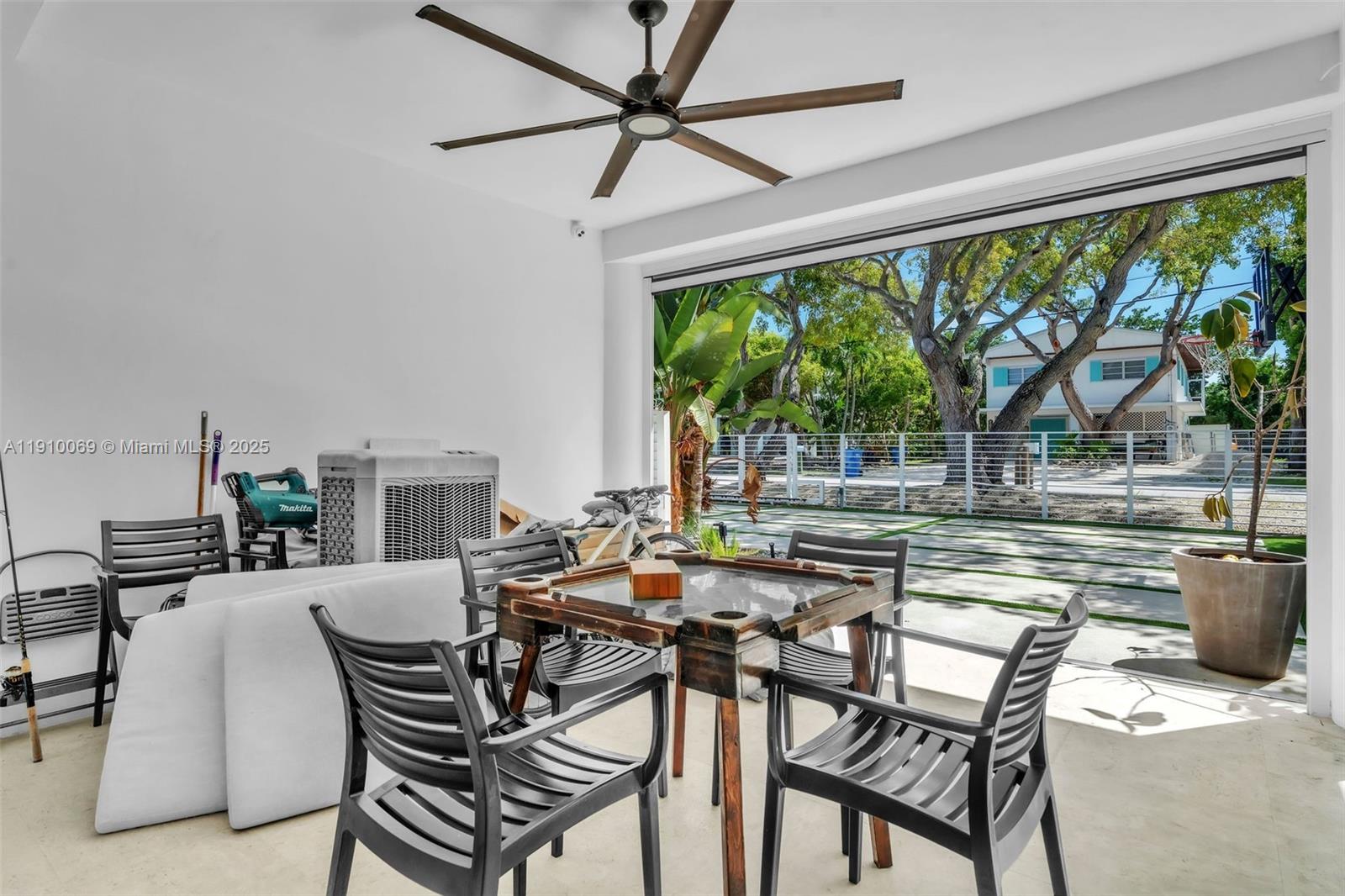 TROPICAL ATLANTIC SHORES - Residential