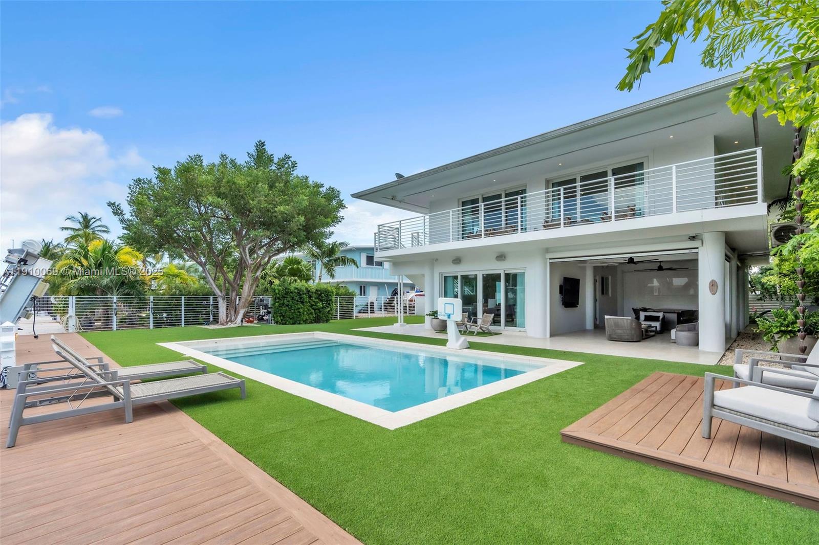 TROPICAL ATLANTIC SHORES - Residential