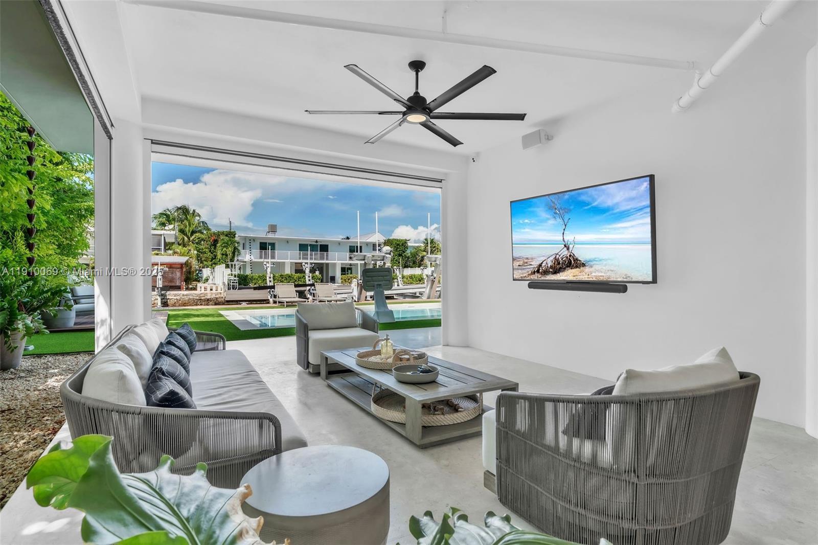 TROPICAL ATLANTIC SHORES - Residential