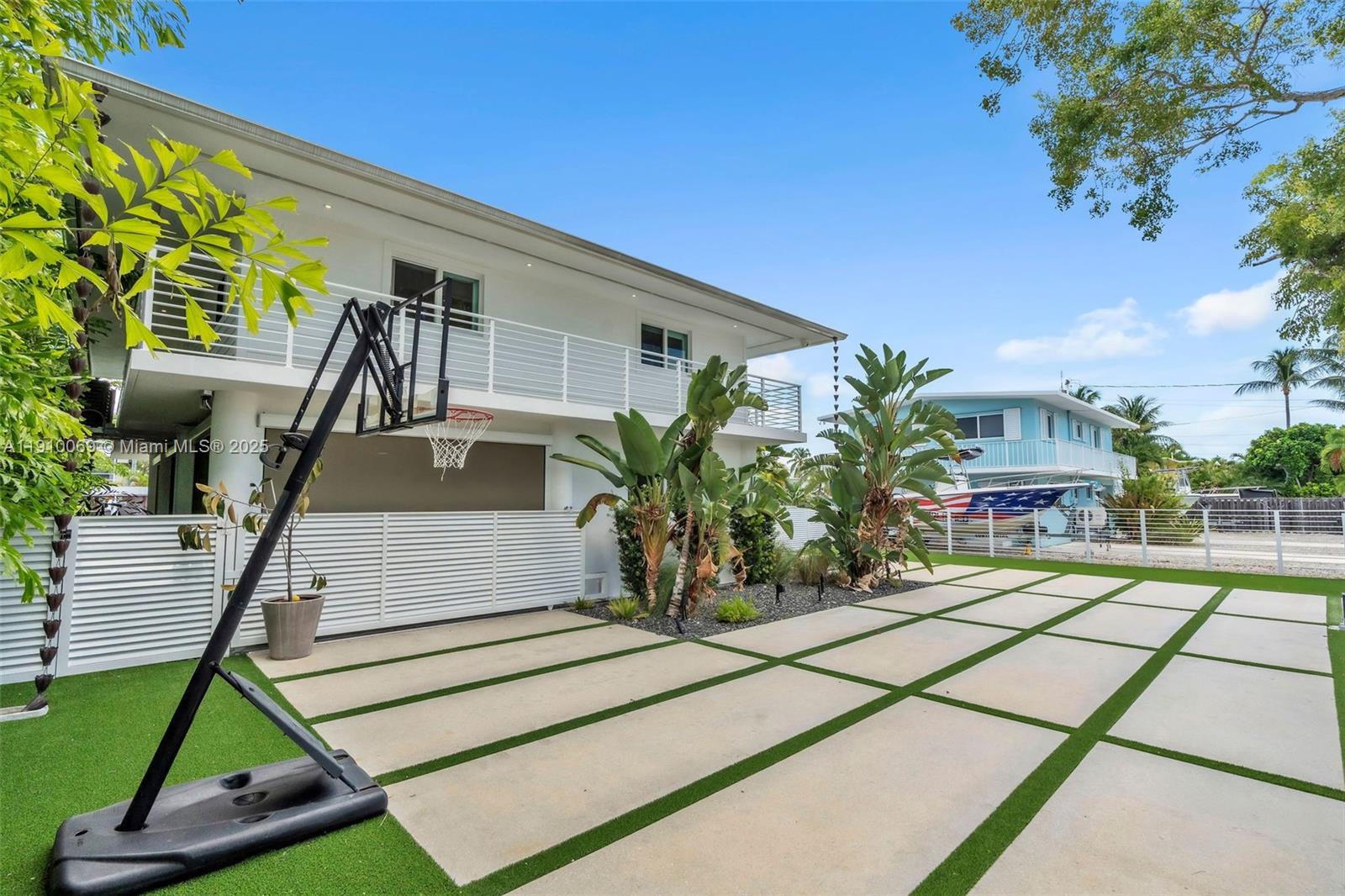 TROPICAL ATLANTIC SHORES - Residential