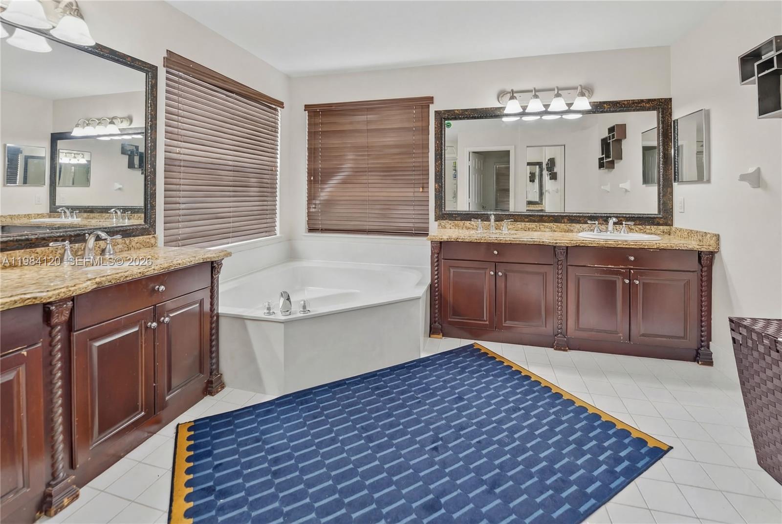 SILVER LAKES PHASE III RE - Residential