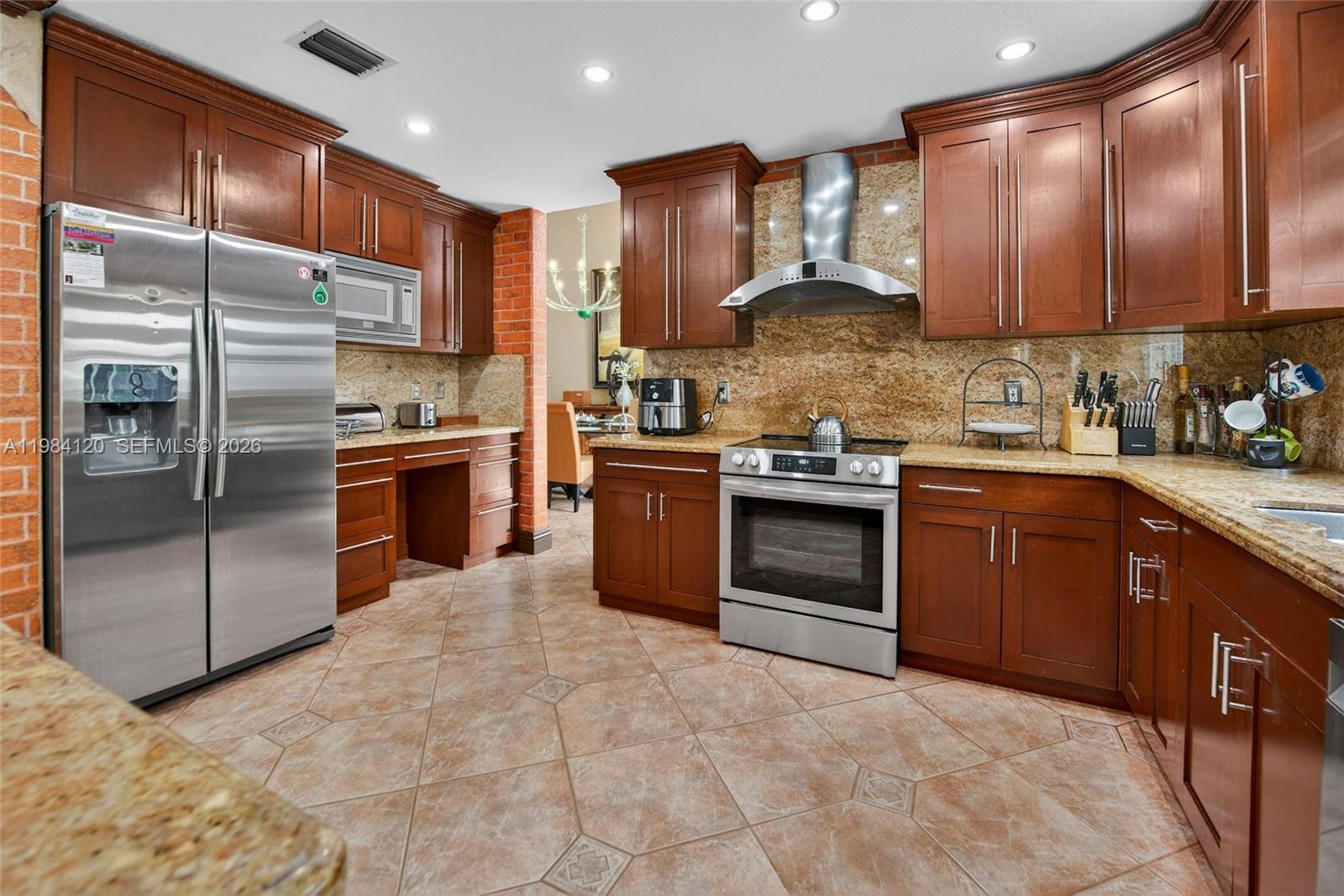 SILVER LAKES PHASE III RE - Residential