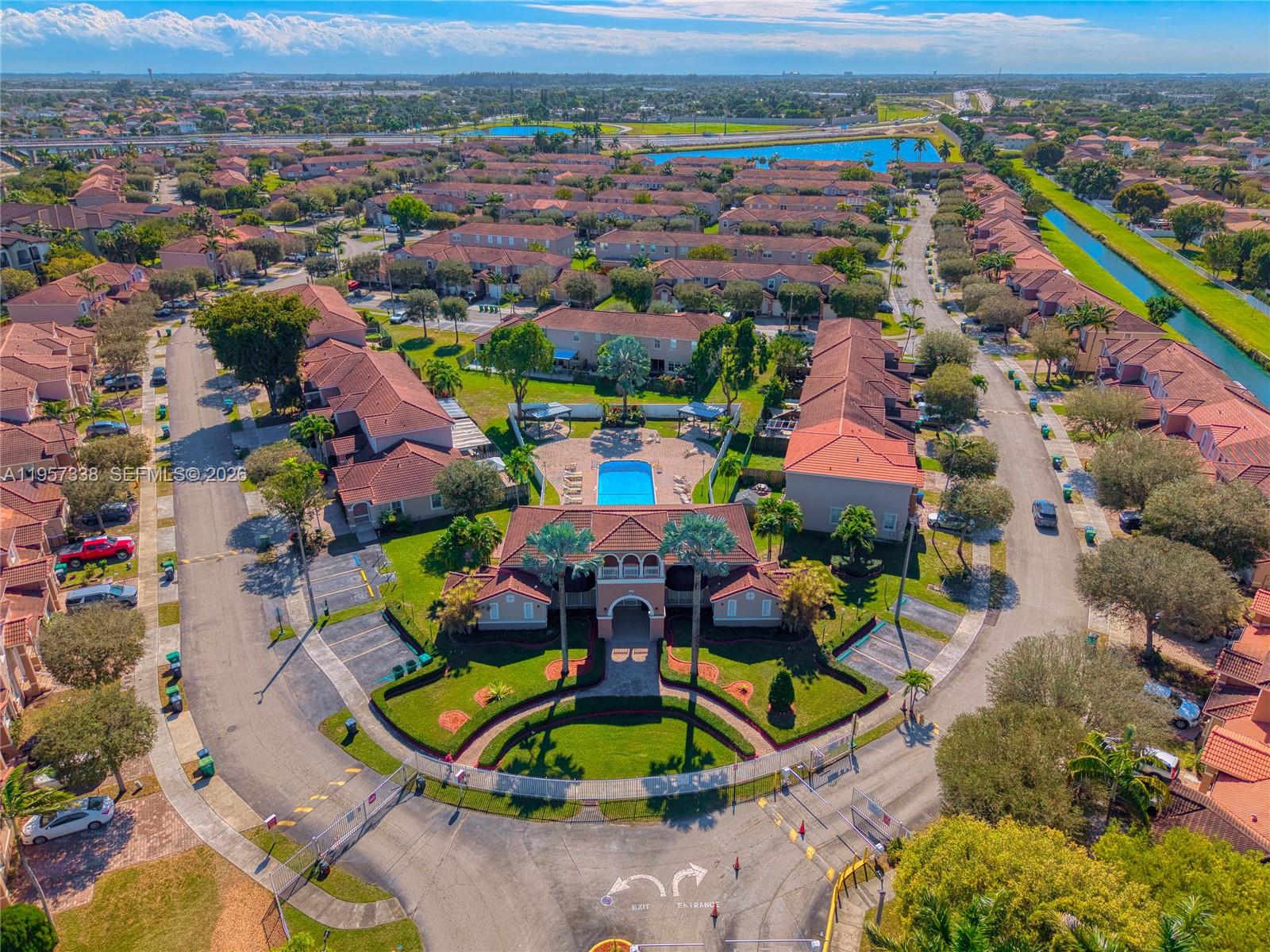 RIVERSIDE AT BISC NATL PK - Residential