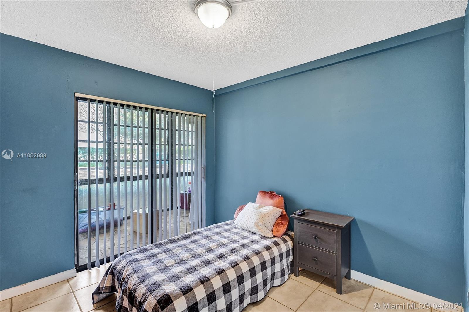 TAMARAC GARDENS 8 CONDO - Residential