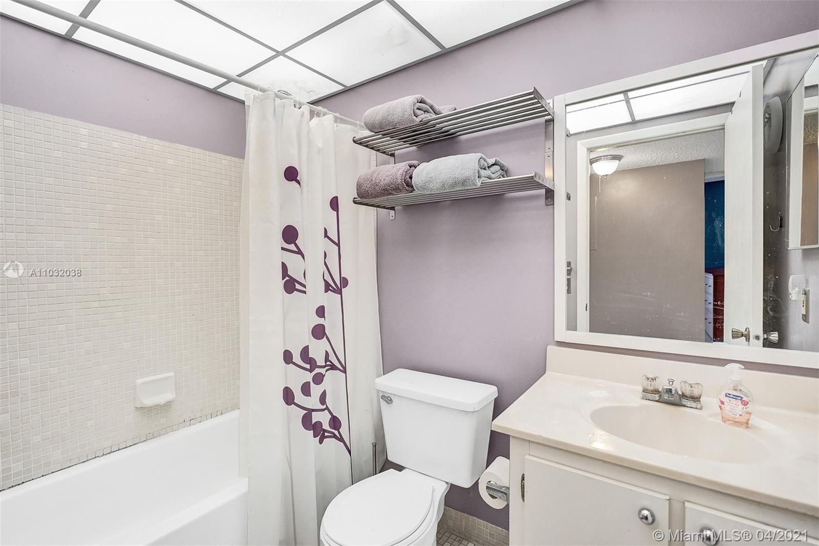 TAMARAC GARDENS 8 CONDO - Residential