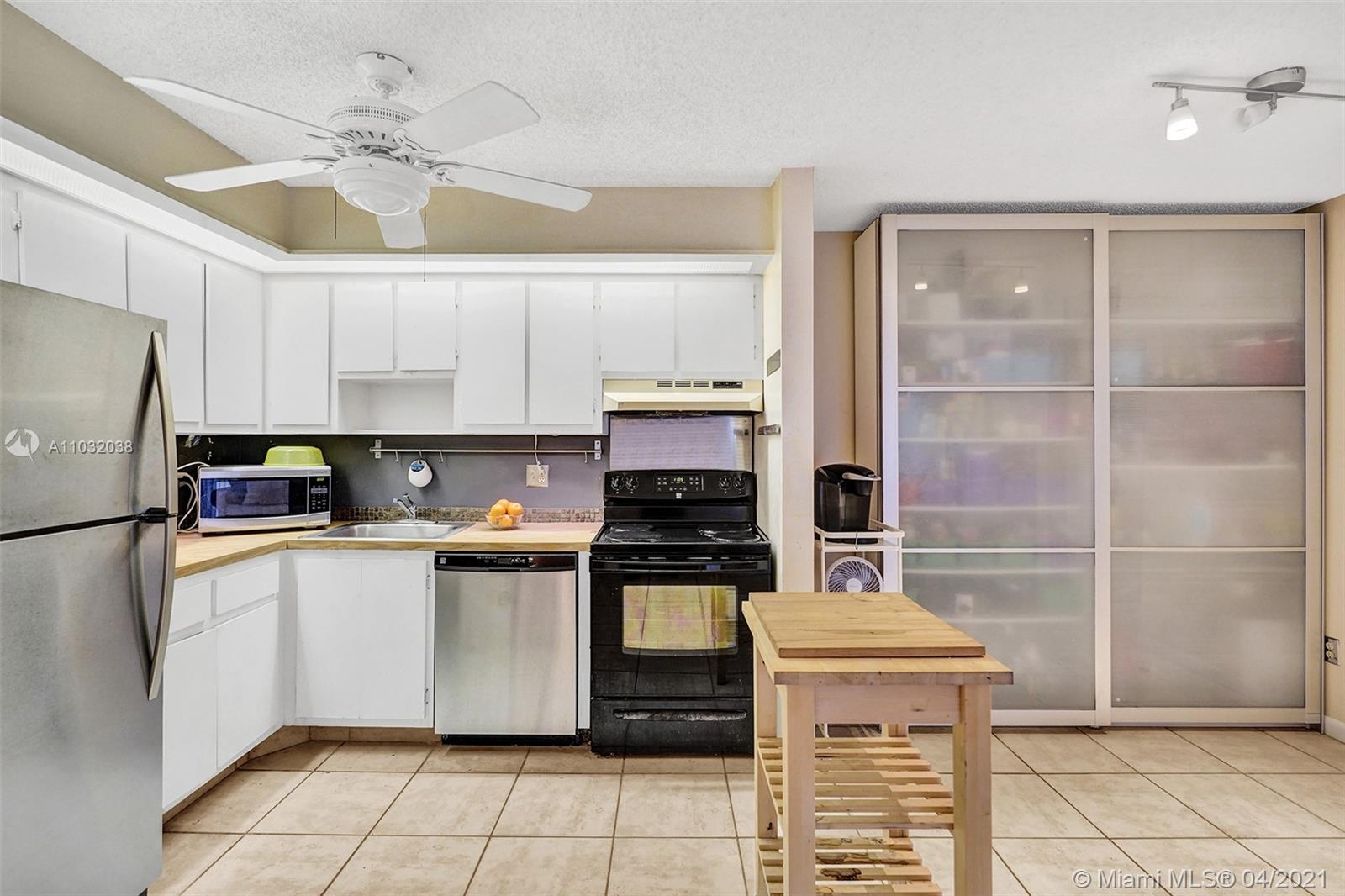 TAMARAC GARDENS 8 CONDO - Residential