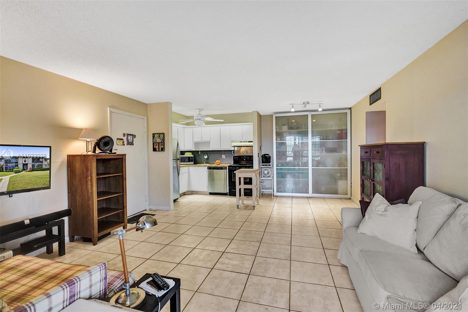 TAMARAC GARDENS 8 CONDO - Residential