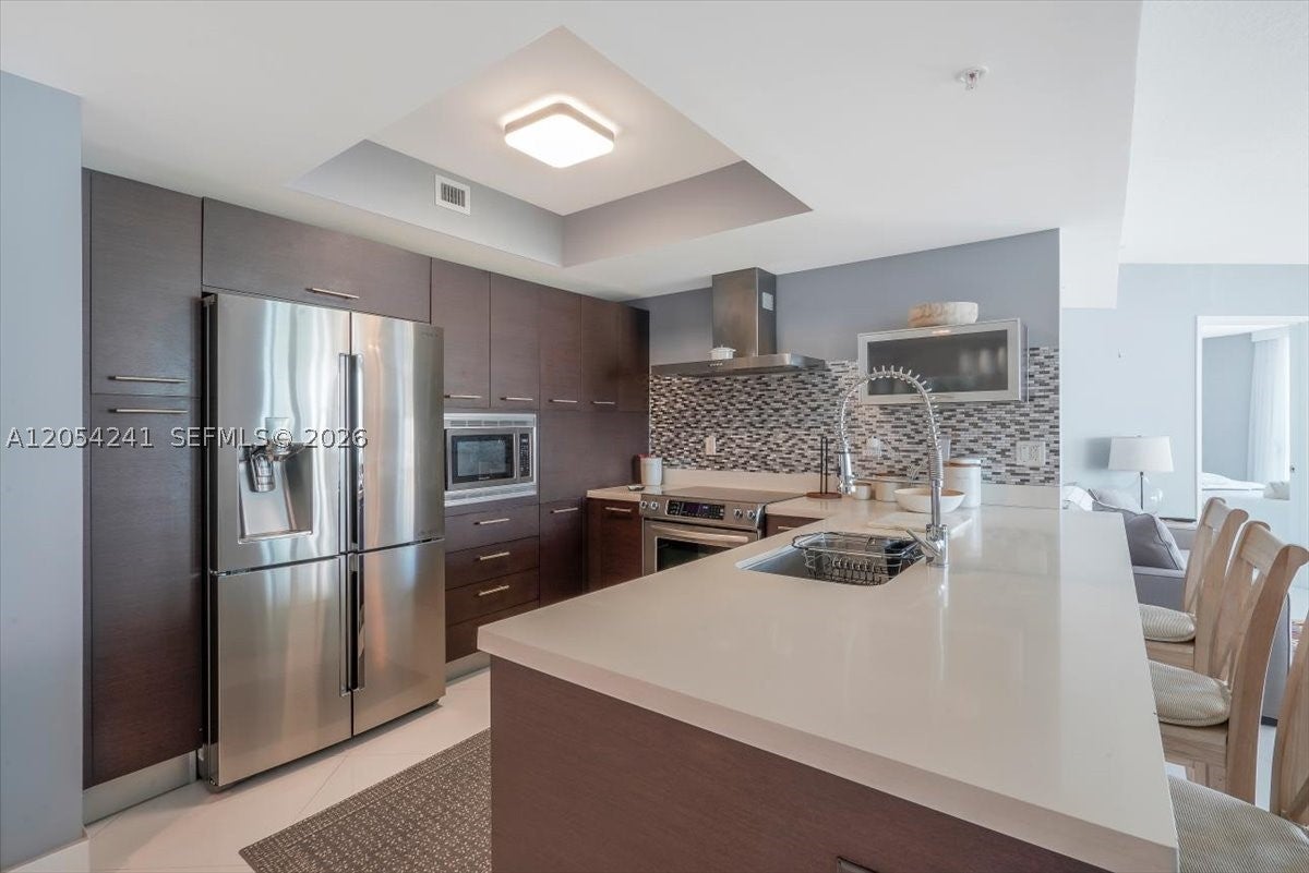 250 Sunny Isles Blvd 3-902