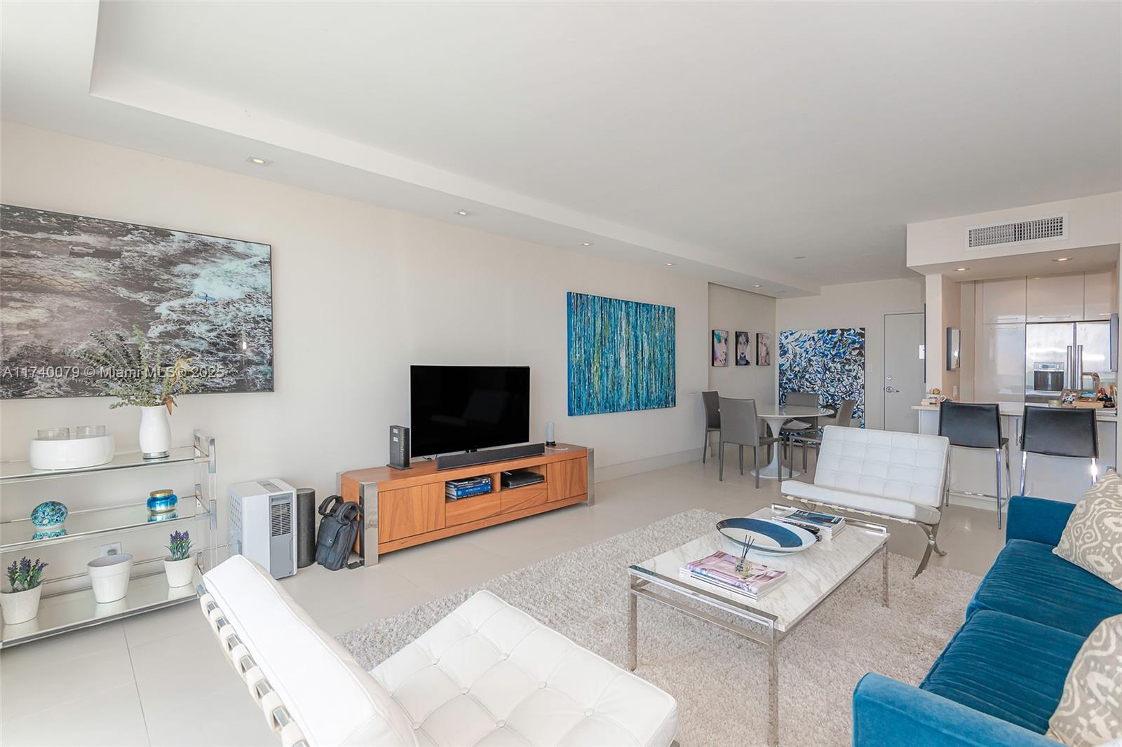 MIRADOR 1000 CONDO - Residential