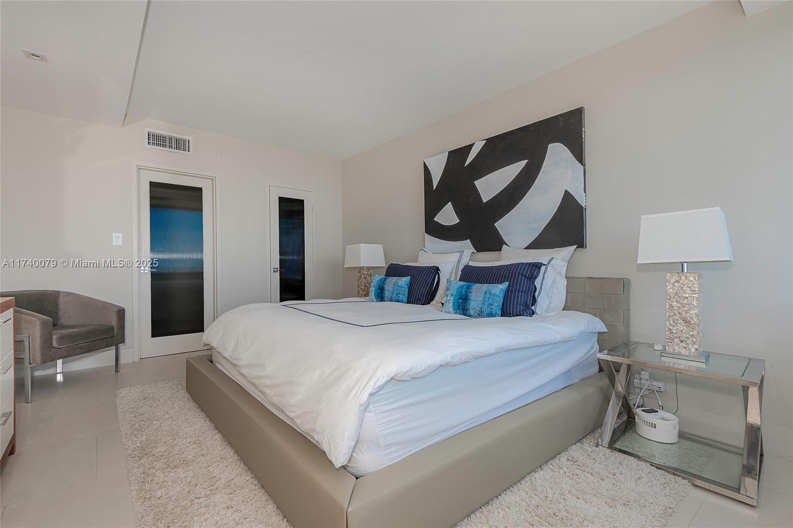 MIRADOR 1000 CONDO - Residential