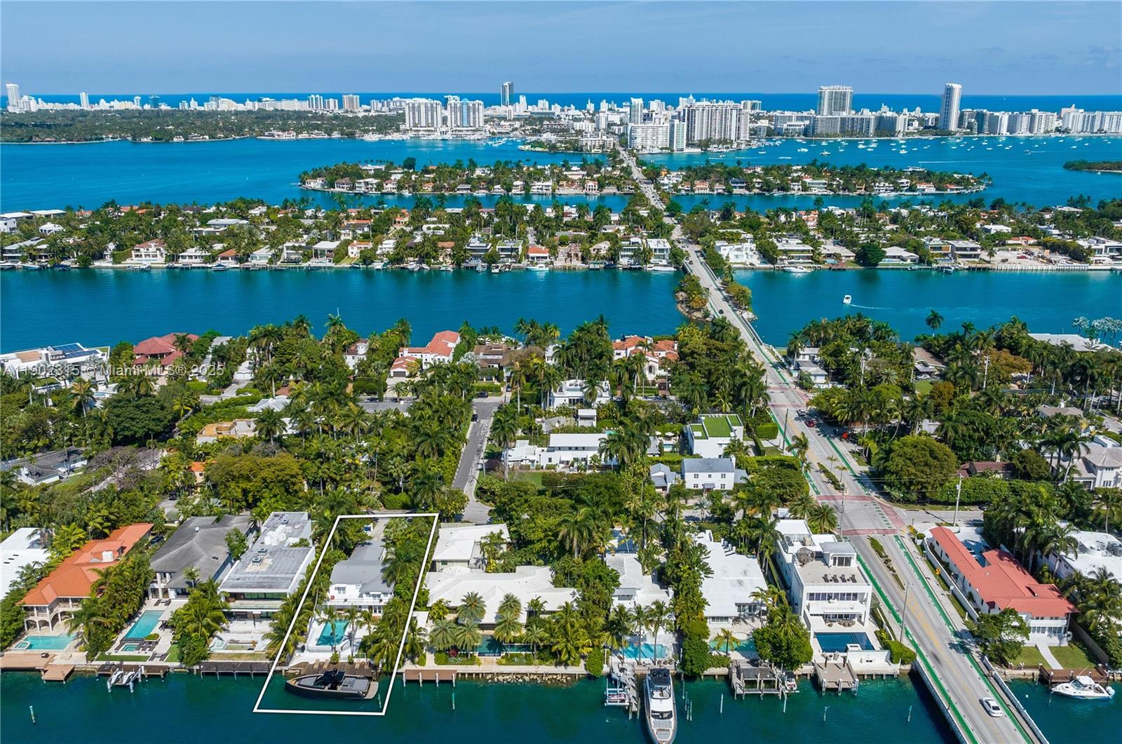 SAN MARINO ISLAND - Residential