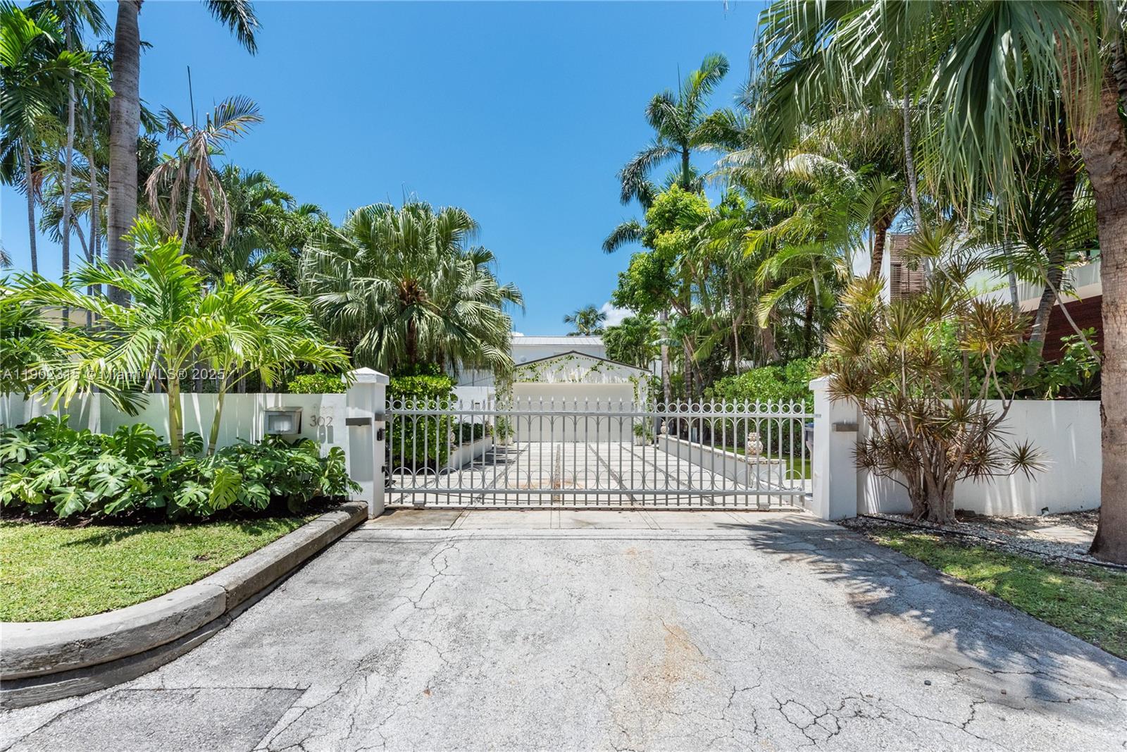 SAN MARINO ISLAND - Residential