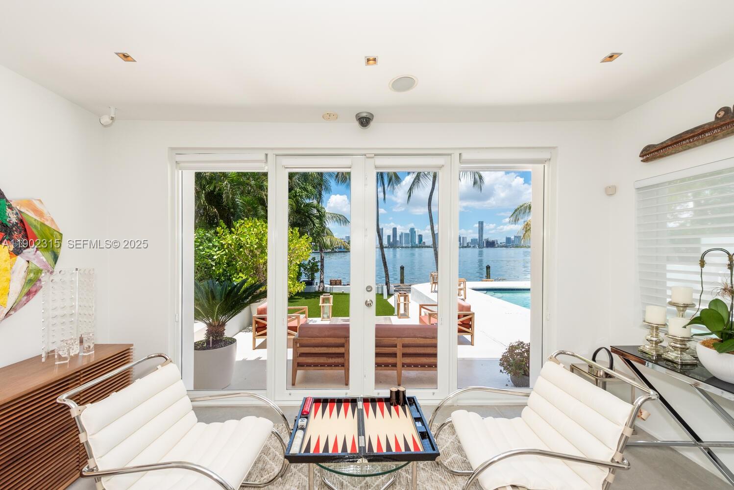 SAN MARINO ISLAND - Residential