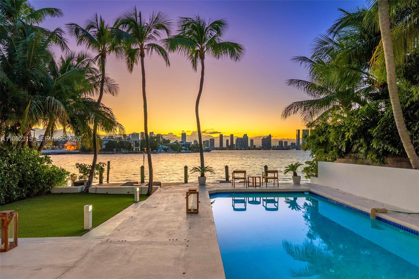 SAN MARINO ISLAND - Residential