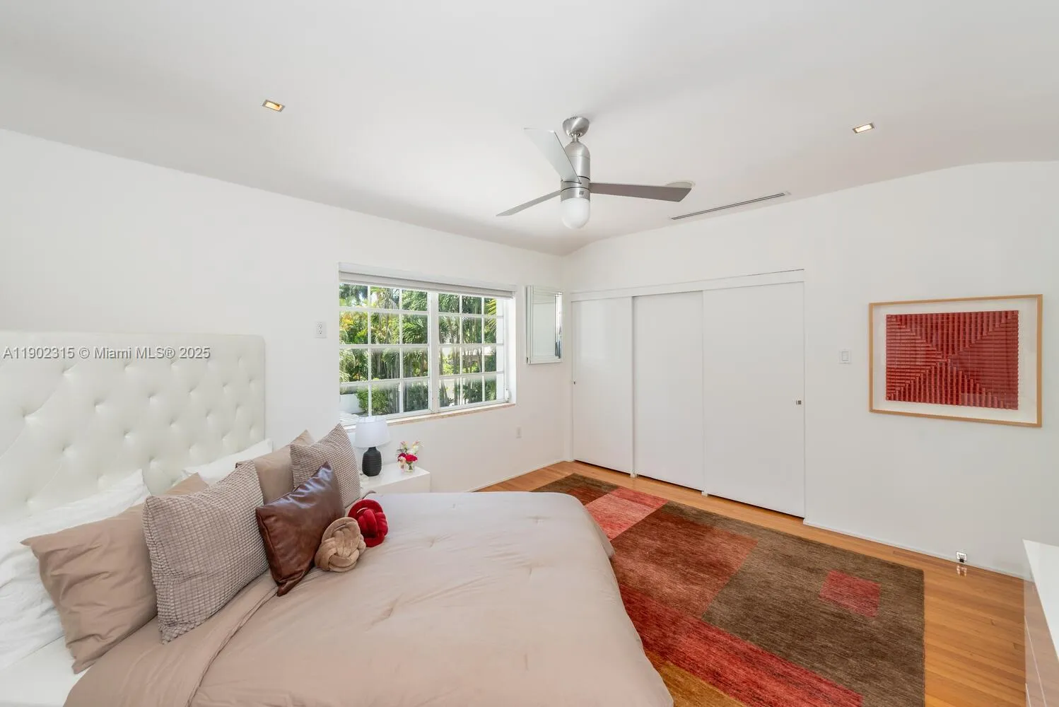 Miami Beach, Florida 33139, United States, 3 Bedrooms Bedrooms, ,3 BathroomsBathrooms,Residential,Active,234592