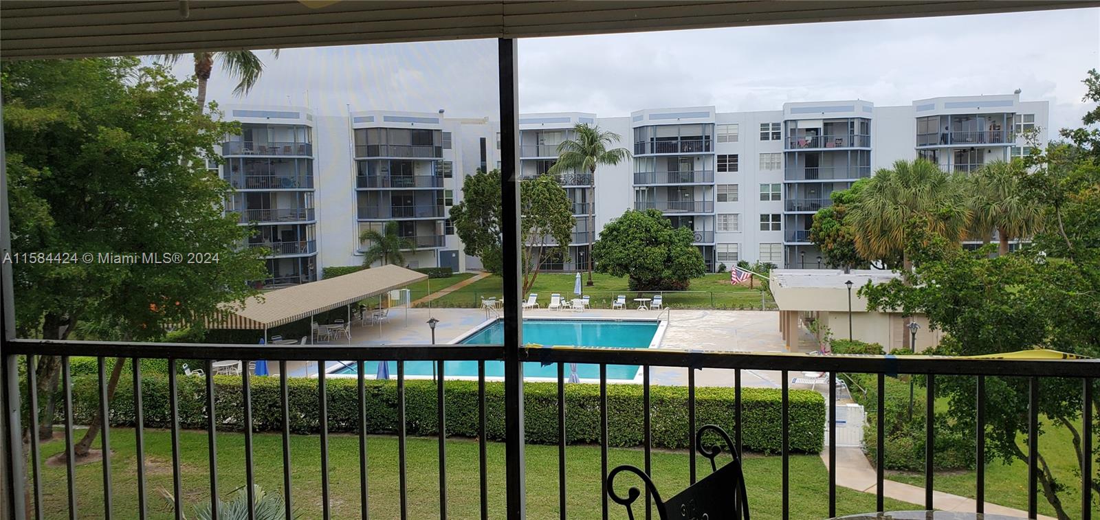 BOCA TEECA CONDO 9 - Residential