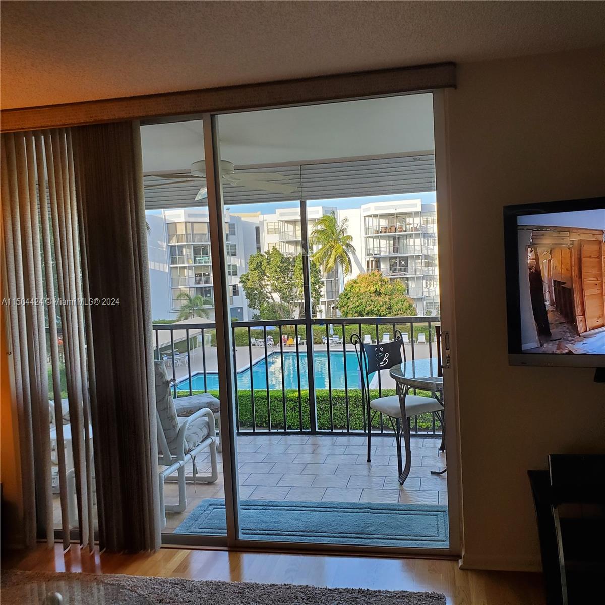 BOCA TEECA CONDO 9 - Residential
