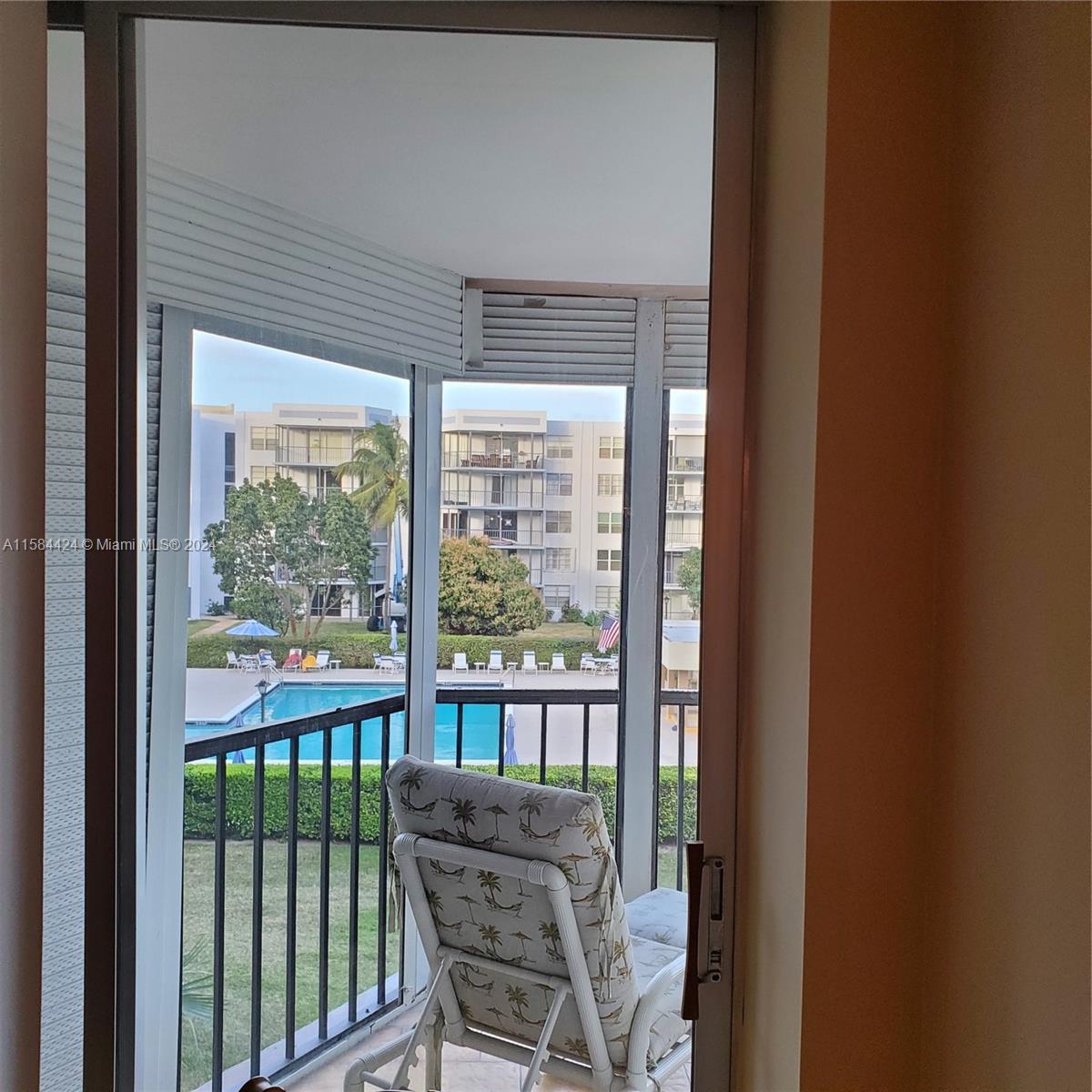 BOCA TEECA CONDO 9 - Residential