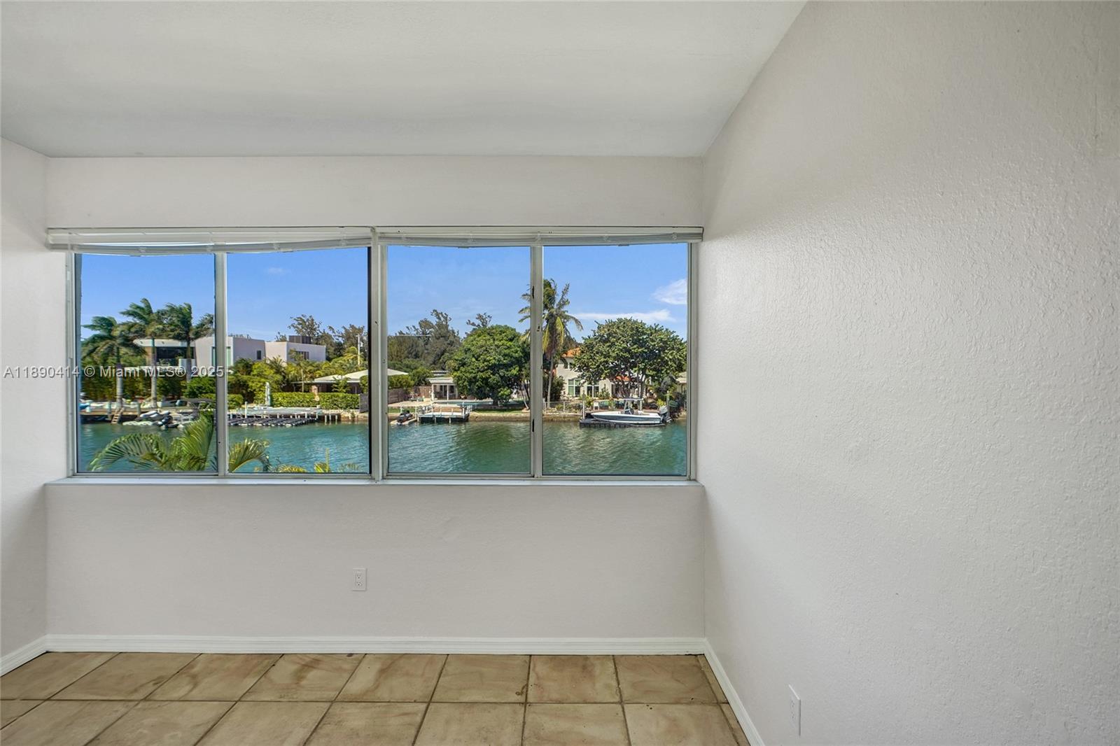 NORMANDY WATERWAY SUB - Residential Lease