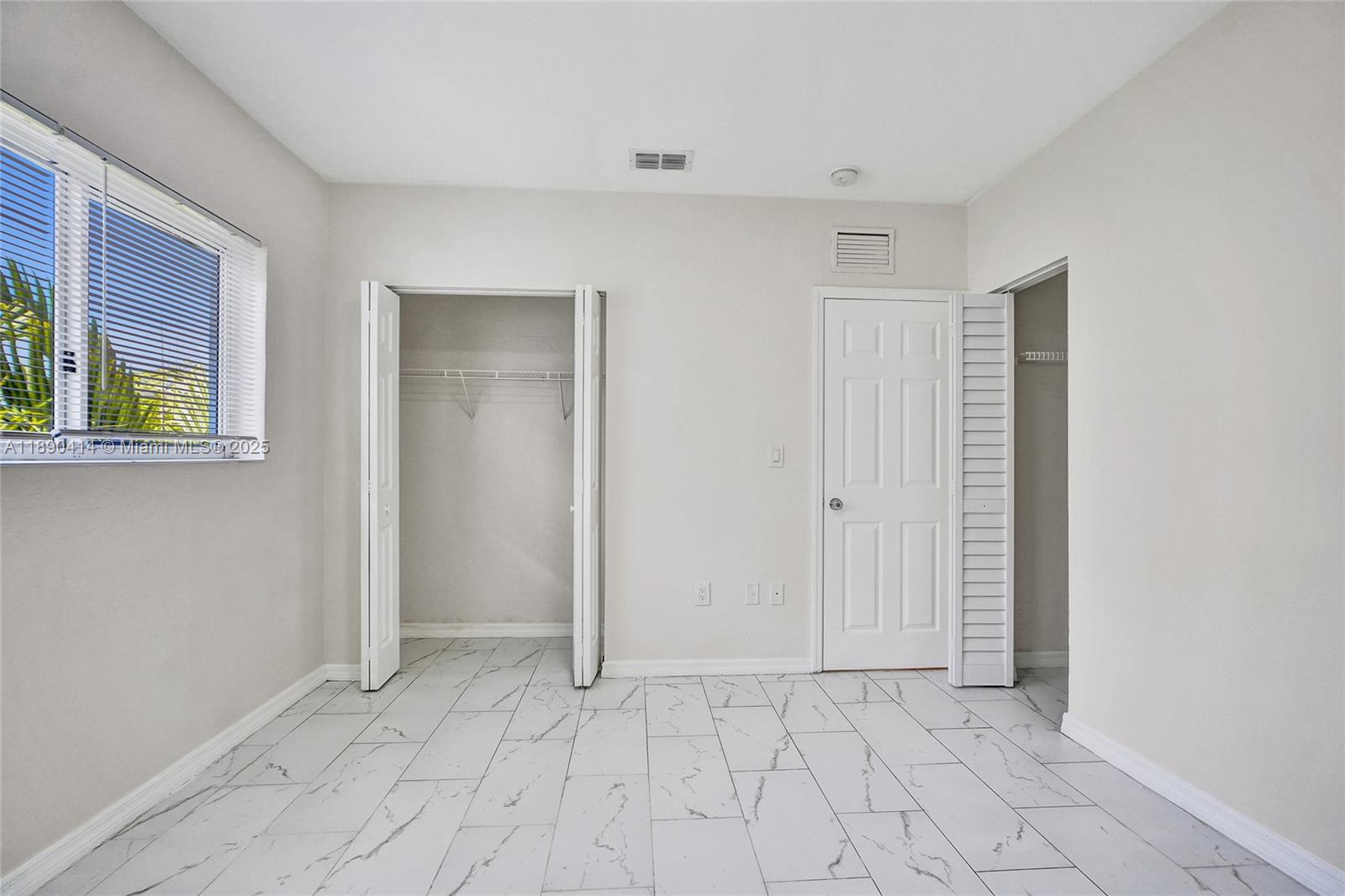 NORMANDY WATERWAY SUB - Residential Lease