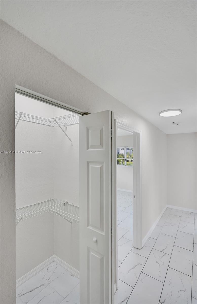 NORMANDY WATERWAY SUB - Residential Lease