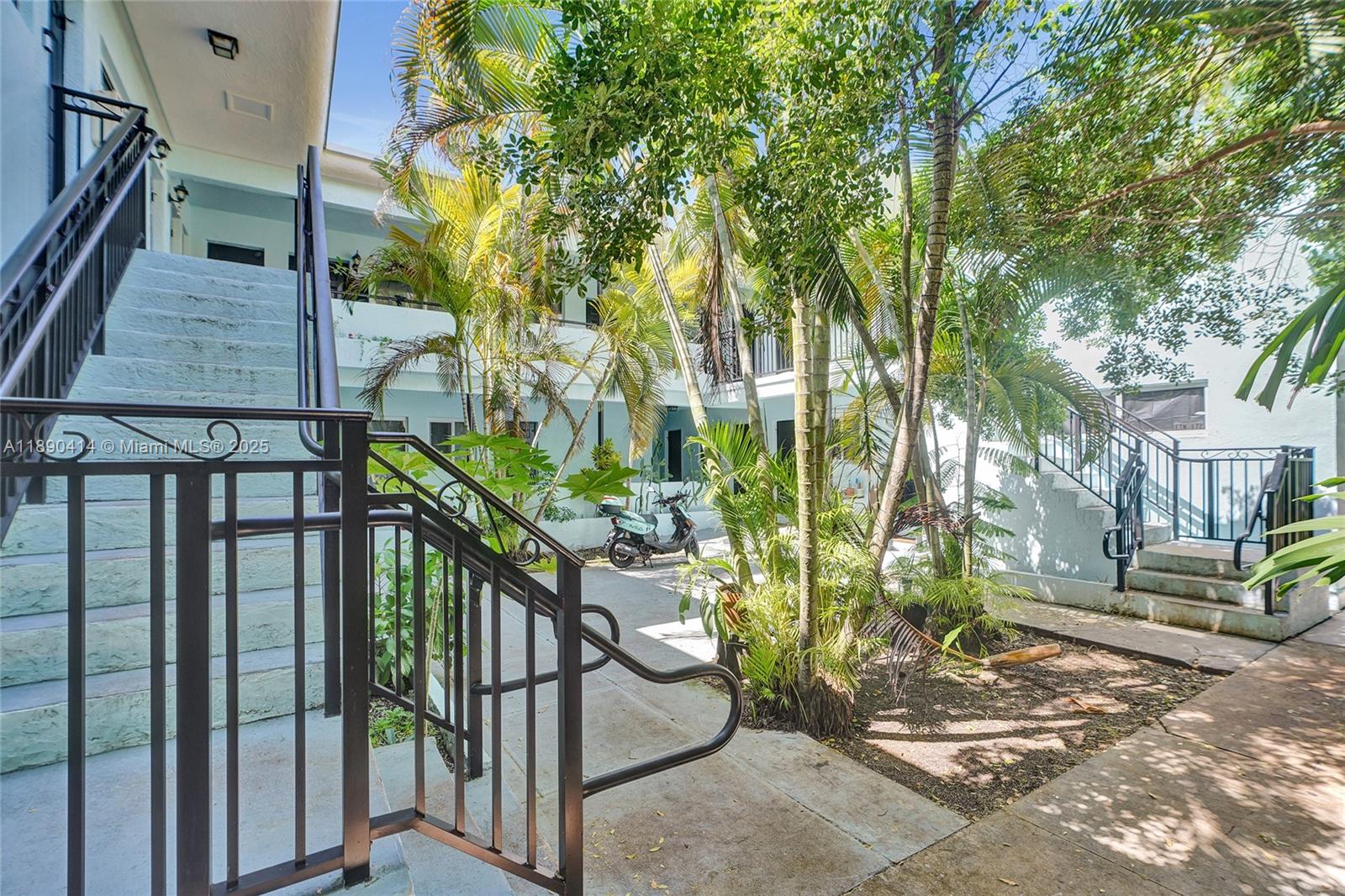 NORMANDY WATERWAY SUB - Residential Lease
