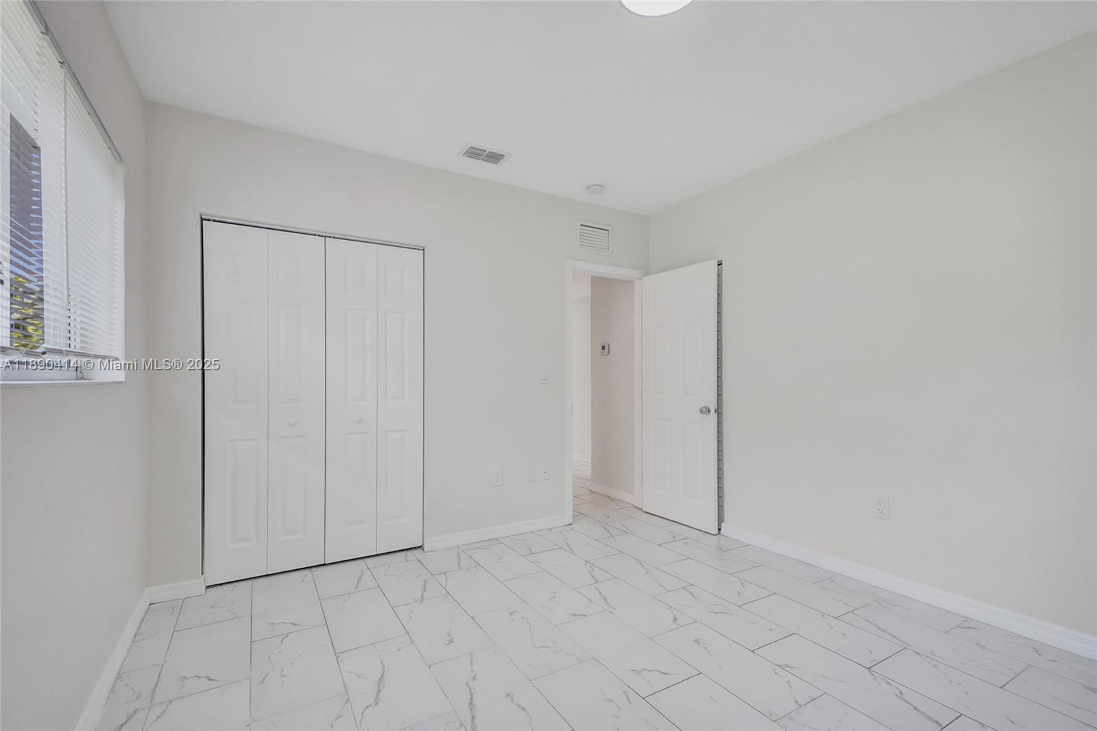 NORMANDY WATERWAY SUB - Residential Lease