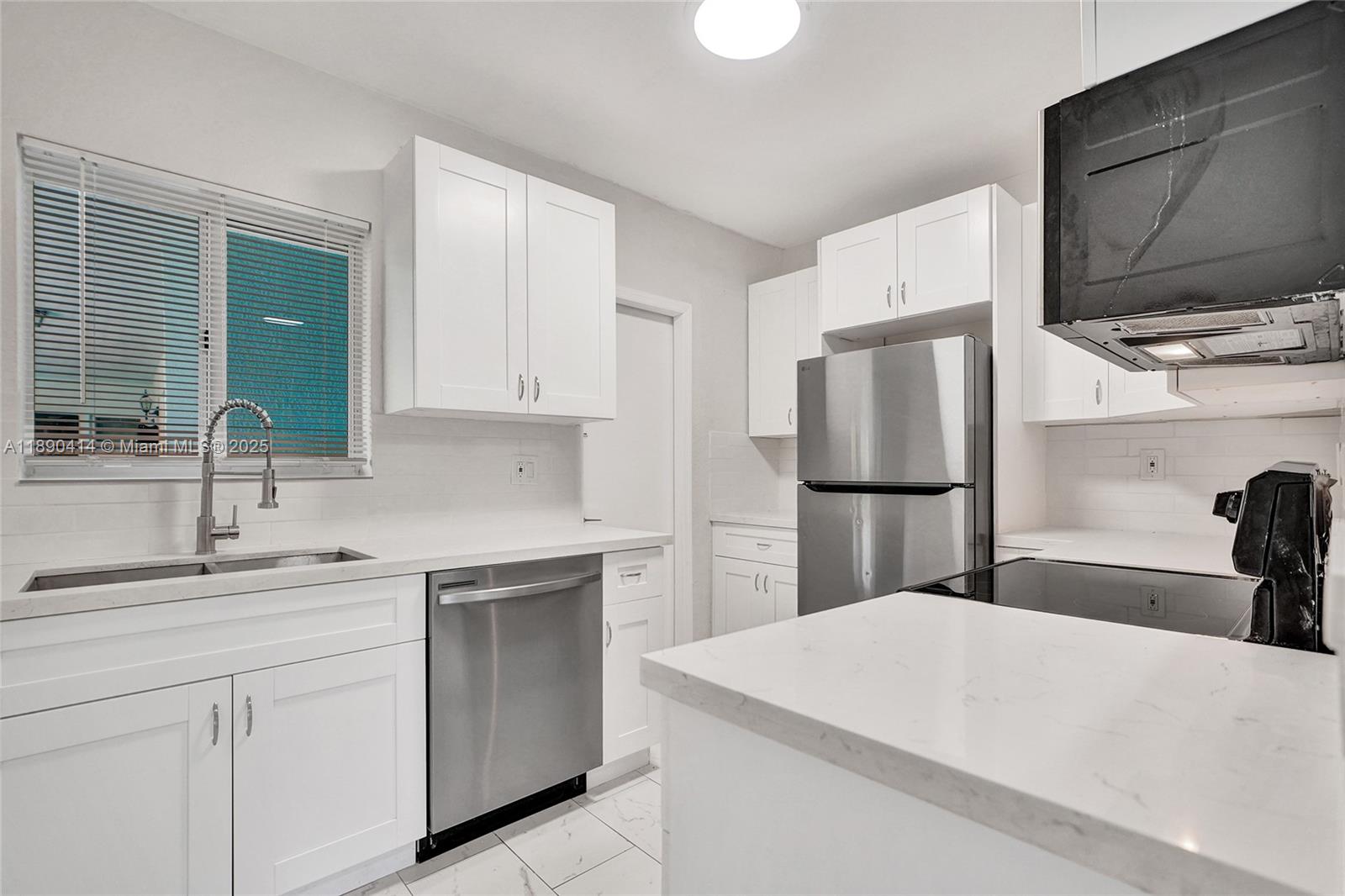 NORMANDY WATERWAY SUB - Residential Lease