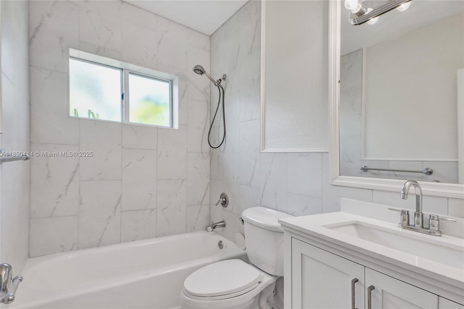 NORMANDY WATERWAY SUB - Residential Lease
