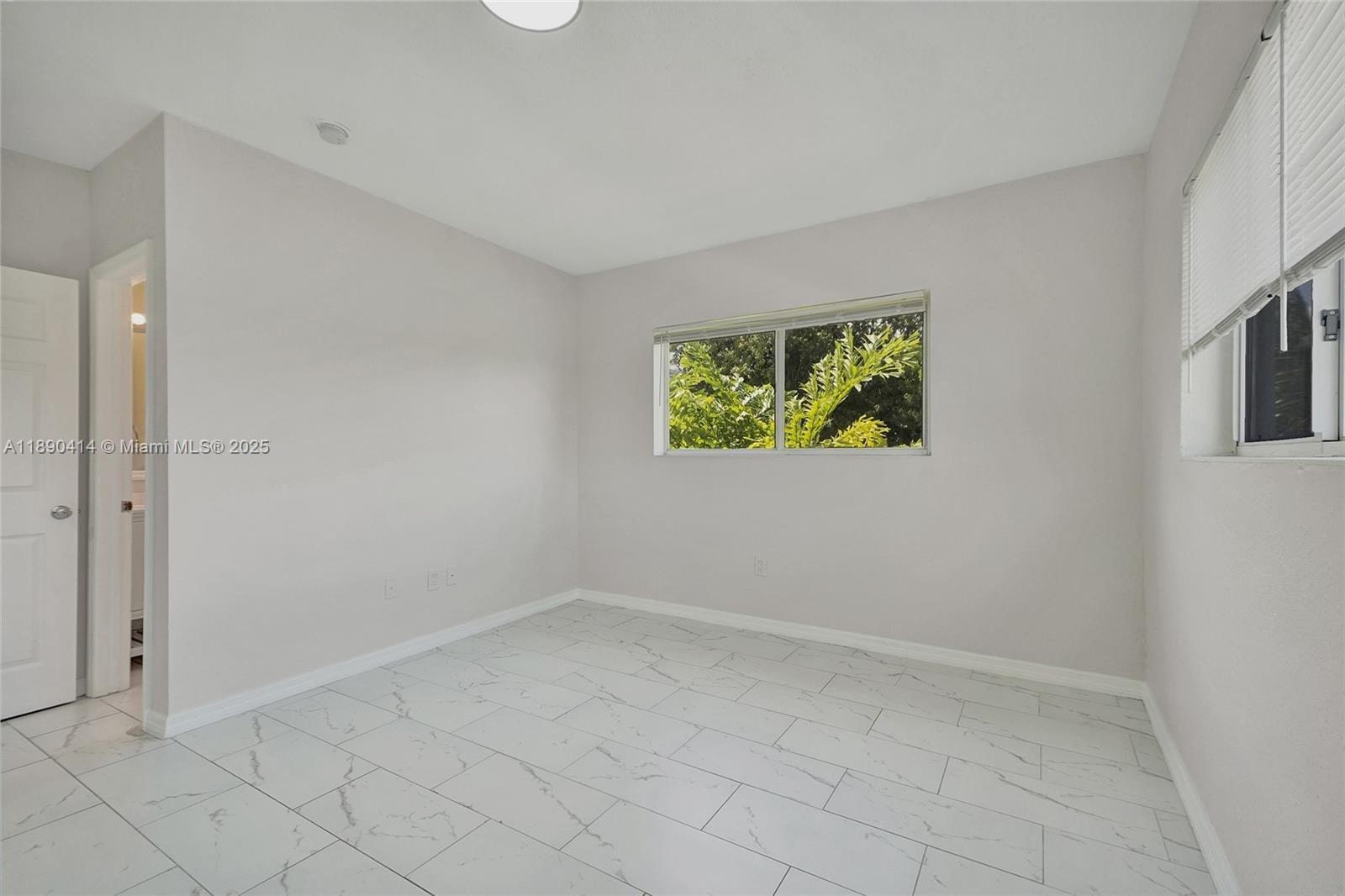 NORMANDY WATERWAY SUB - Residential Lease