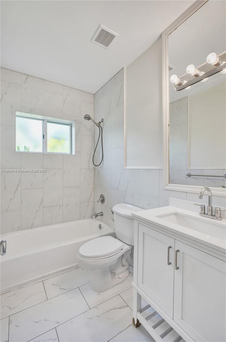 NORMANDY WATERWAY SUB - Residential Lease