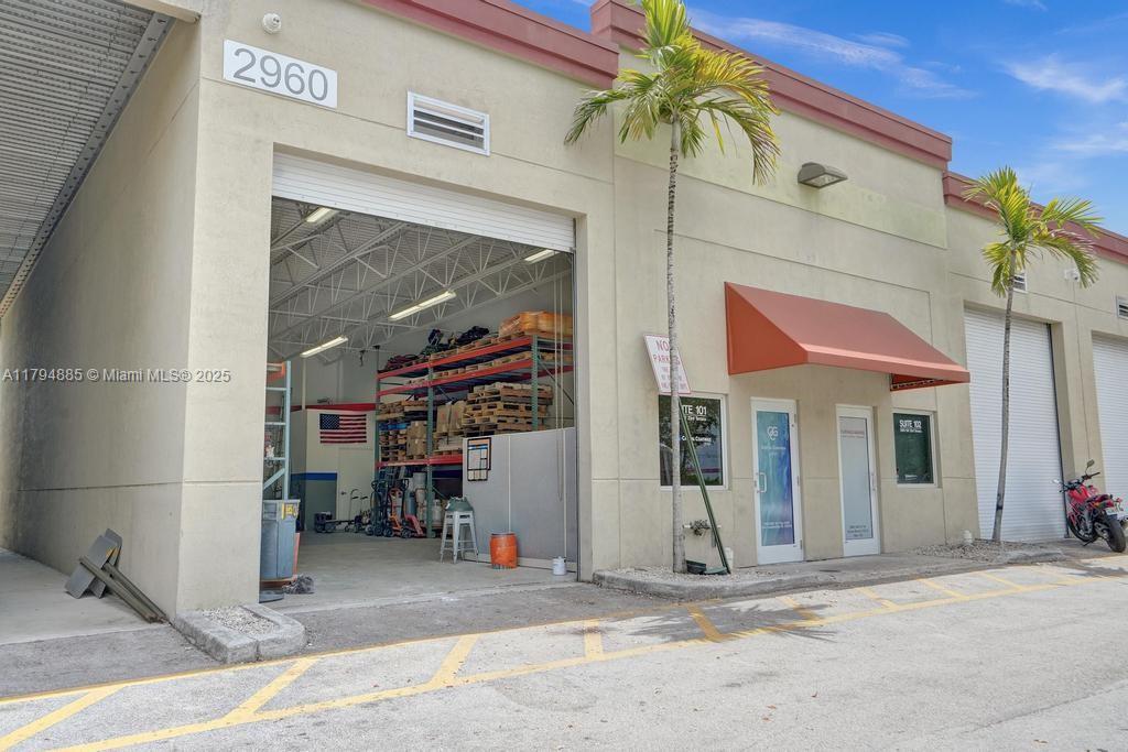 2960 SW 23rd Ter 101