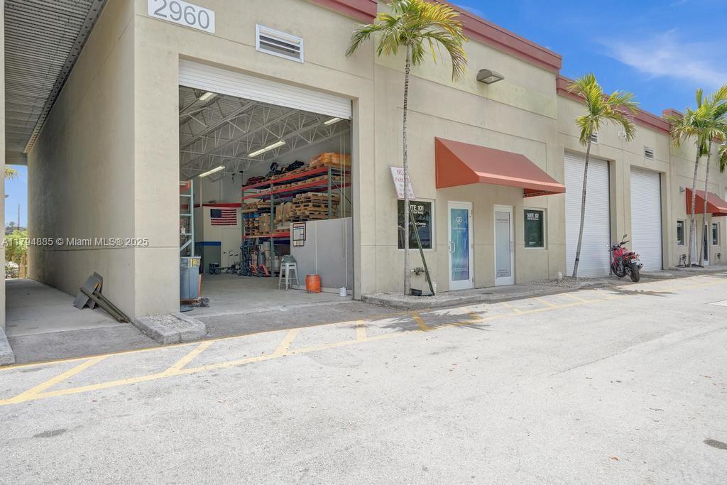 2960 SW 23rd Ter 101