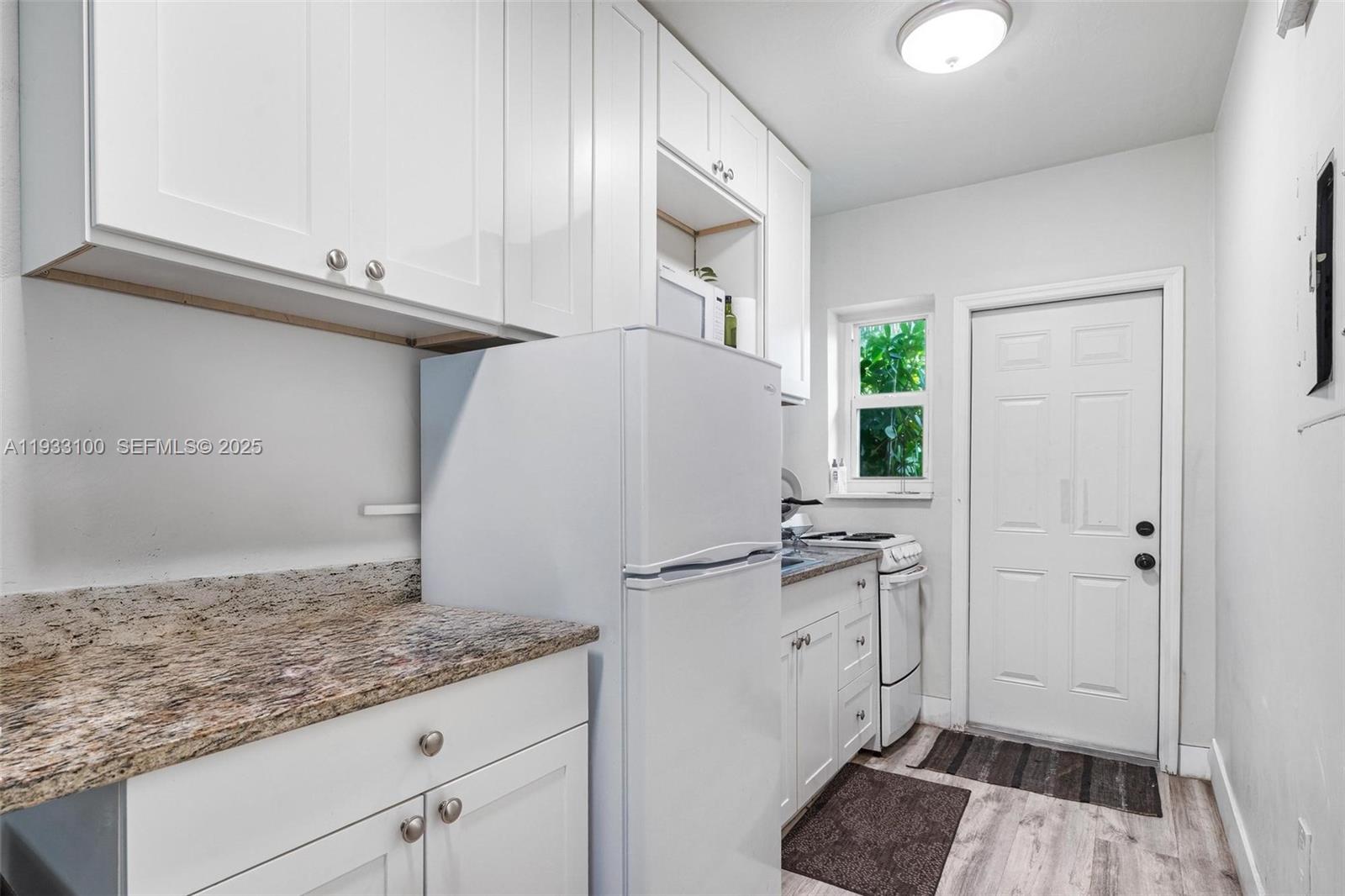 MITCHELL MANOR EXTEN - Residential Income