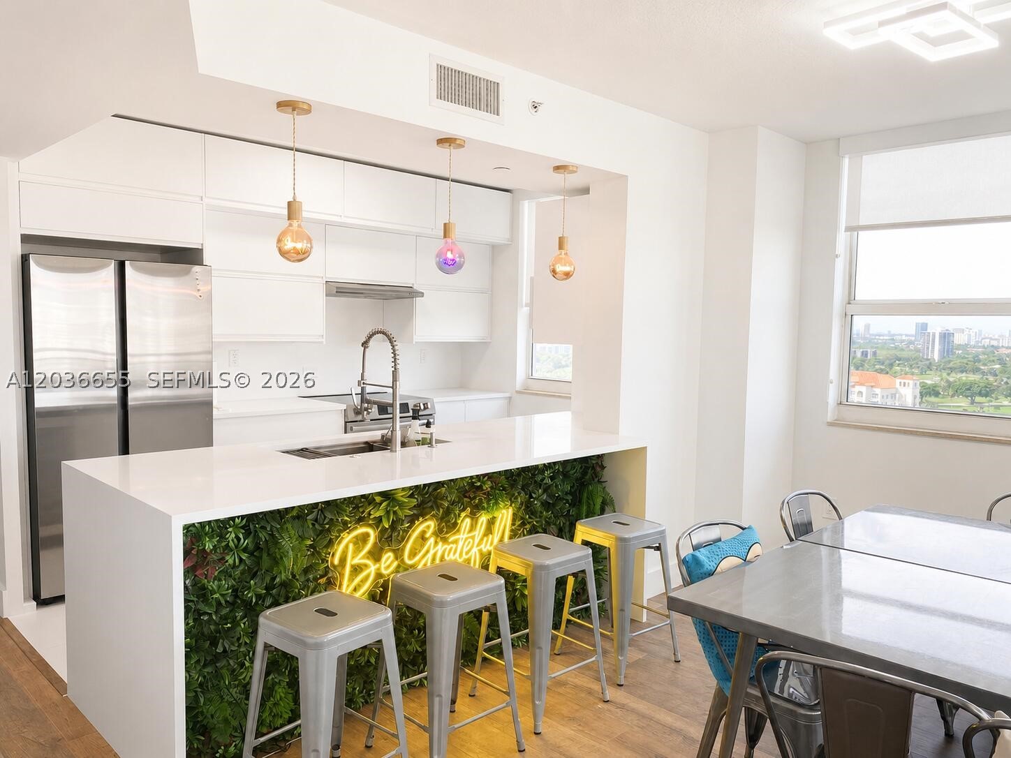 19501 W Country Club Dr 1903