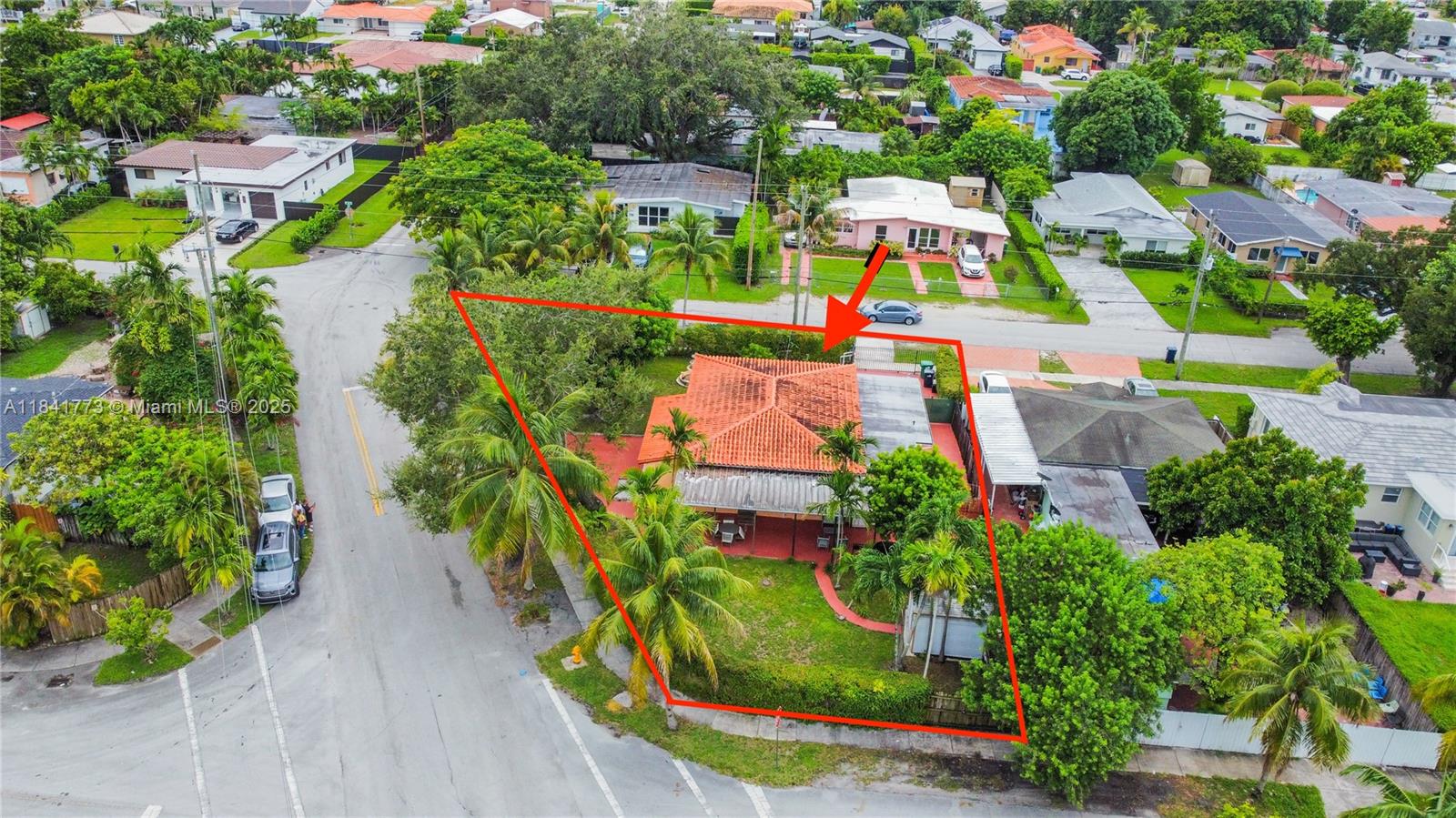 LOCATION! LOCATION! COME TO SEE THIS UNIQUE OPPORTUNITY 3/2 CORNER LOT HOUSE WITH THREE DIFFERENTS ENTRANCES STREETS AT THE PRESTIGIOUS AREA OF CORAL WAY AND 65TH AVENUE, CLOSE TO THE AREA OF NICKLAUS HOSPITAL, CORAL GABLES, SHENLEY PARK, UNIVIVERSITY OF MIAMI. IDEAL FOR INVESTORS OR HOMEBUYERS, PATIO AREA, MANY OPTIONS FOR UPDATE. SHOWINGS ONLY BY APPOINTMENT EVERYDAY FROM 2:30 PM TO 7:00 PM. HURRY, MOTIVATED SELLER!!!!