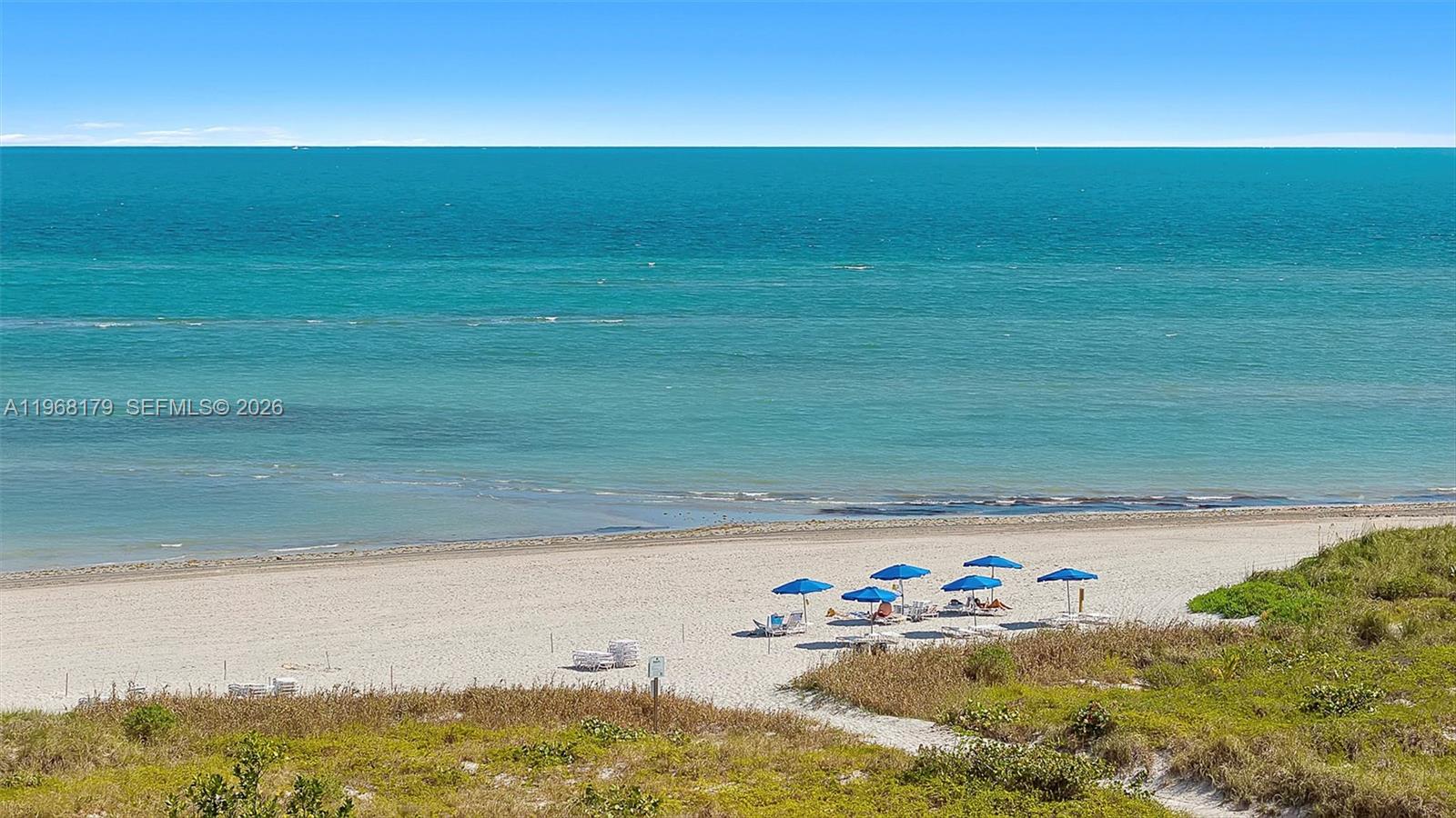 COMMODORE CLUB SOUTH COND - Residential