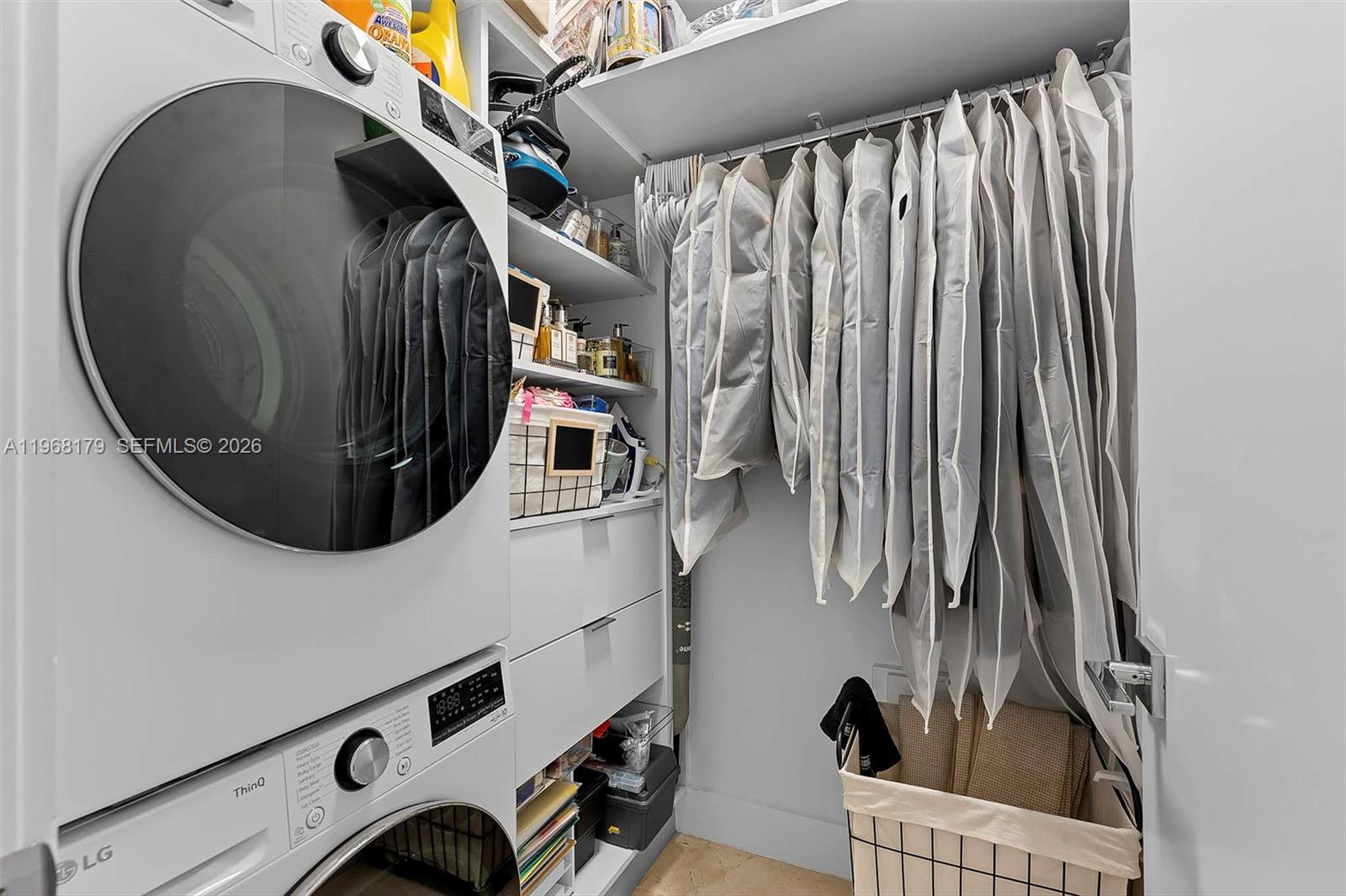 COMMODORE CLUB SOUTH COND - Residential