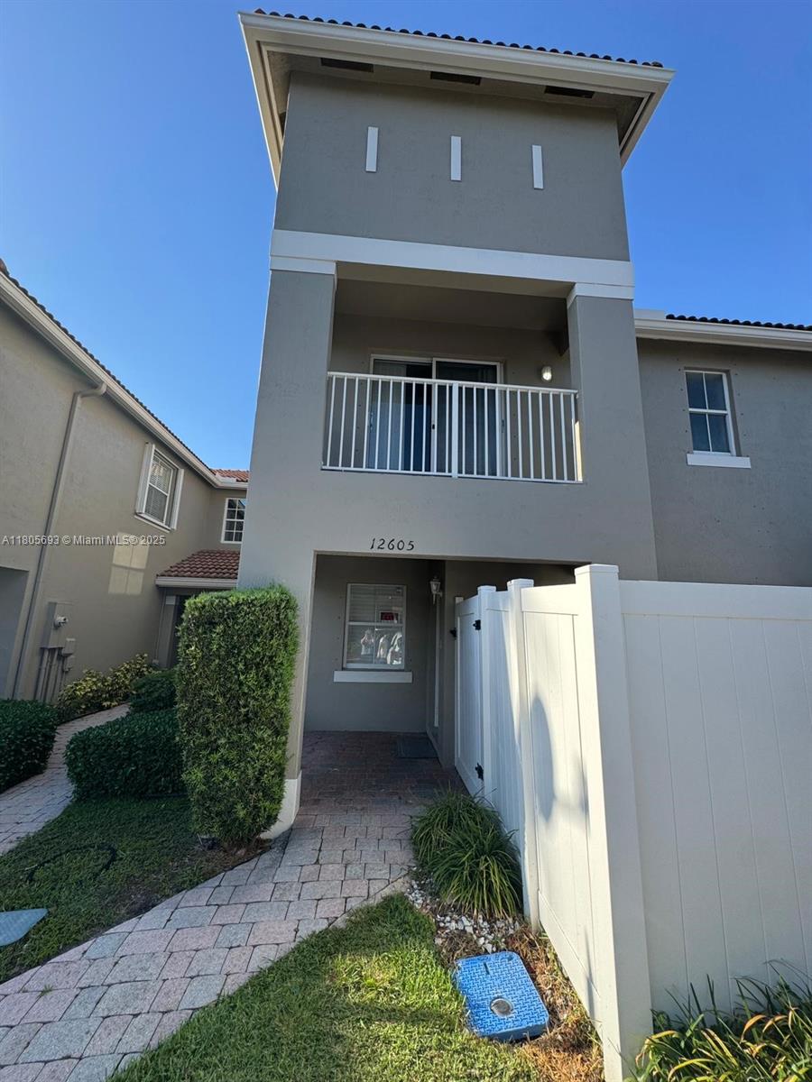 Property for Sale at 12605 Sw 54th Ct 12605, Miramar, Broward County, Florida - Bedrooms: 2 
Bathrooms: 3  - $398,000