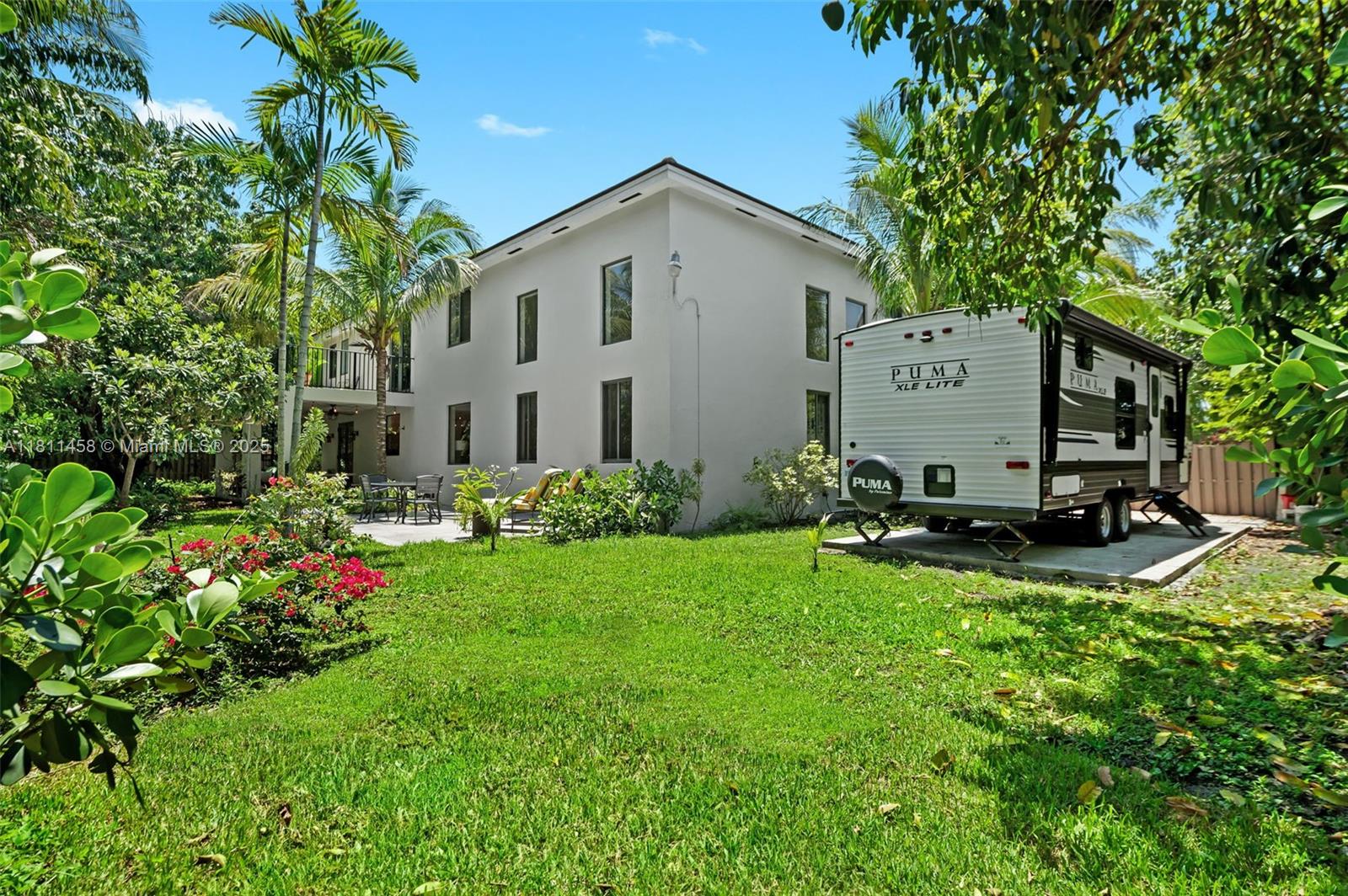 GROVES AT OLD CUTLER - Residential