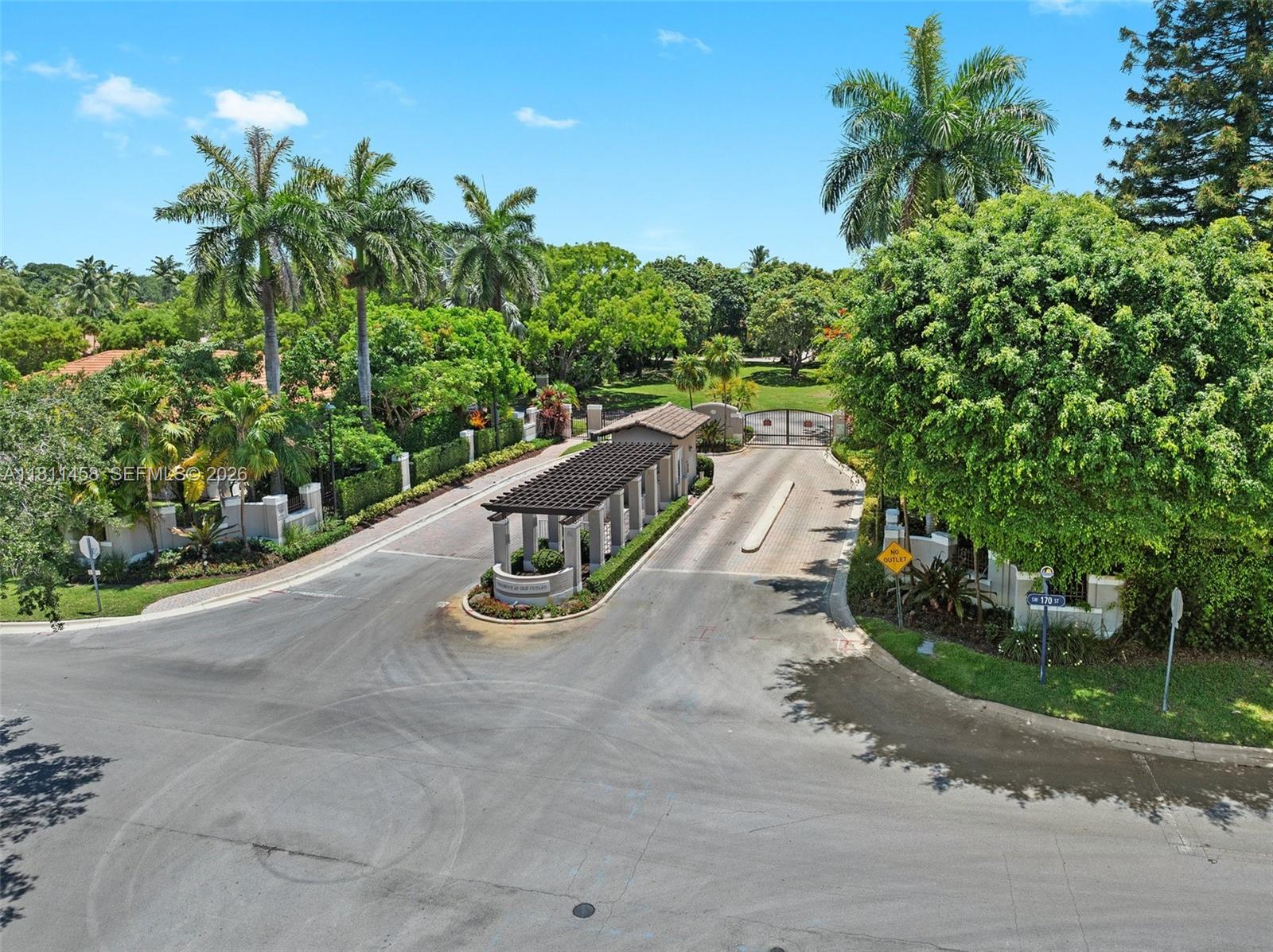 GROVES AT OLD CUTLER - Residential