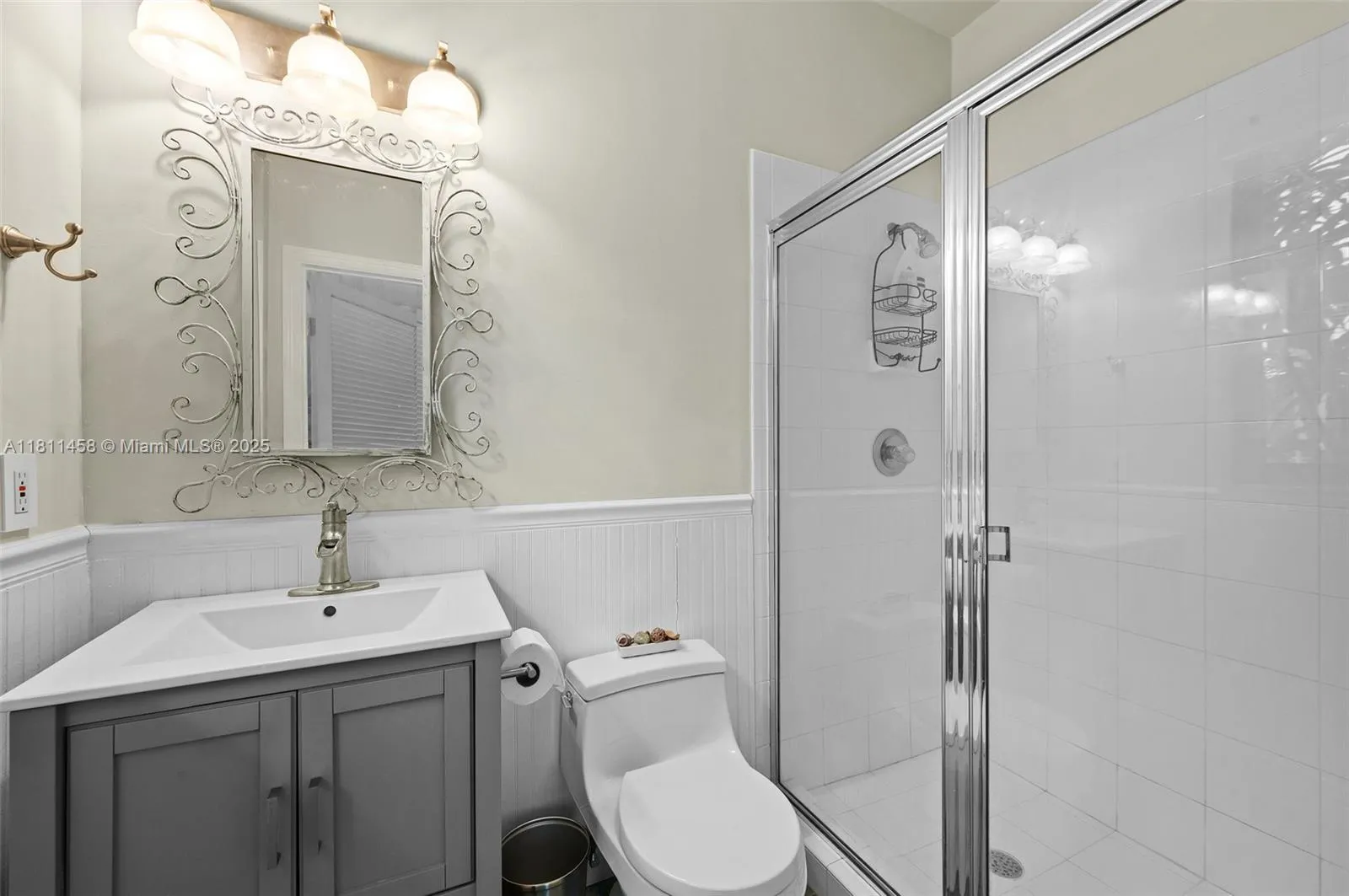 Palmetto Bay, Florida 33157, United States, 5 Bedrooms Bedrooms, ,4 BathroomsBathrooms,Residential,Active,139593