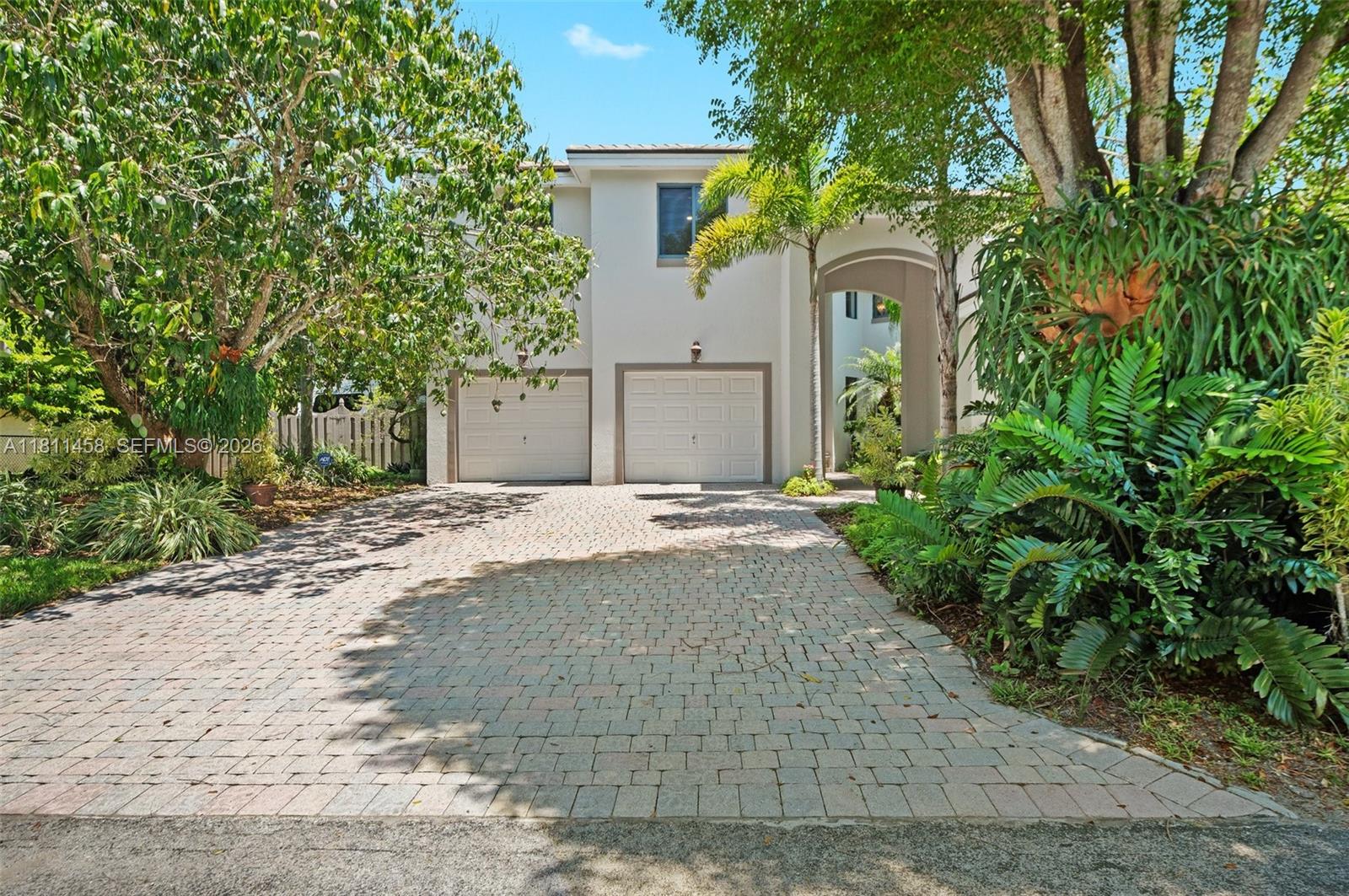 GROVES AT OLD CUTLER - Residential