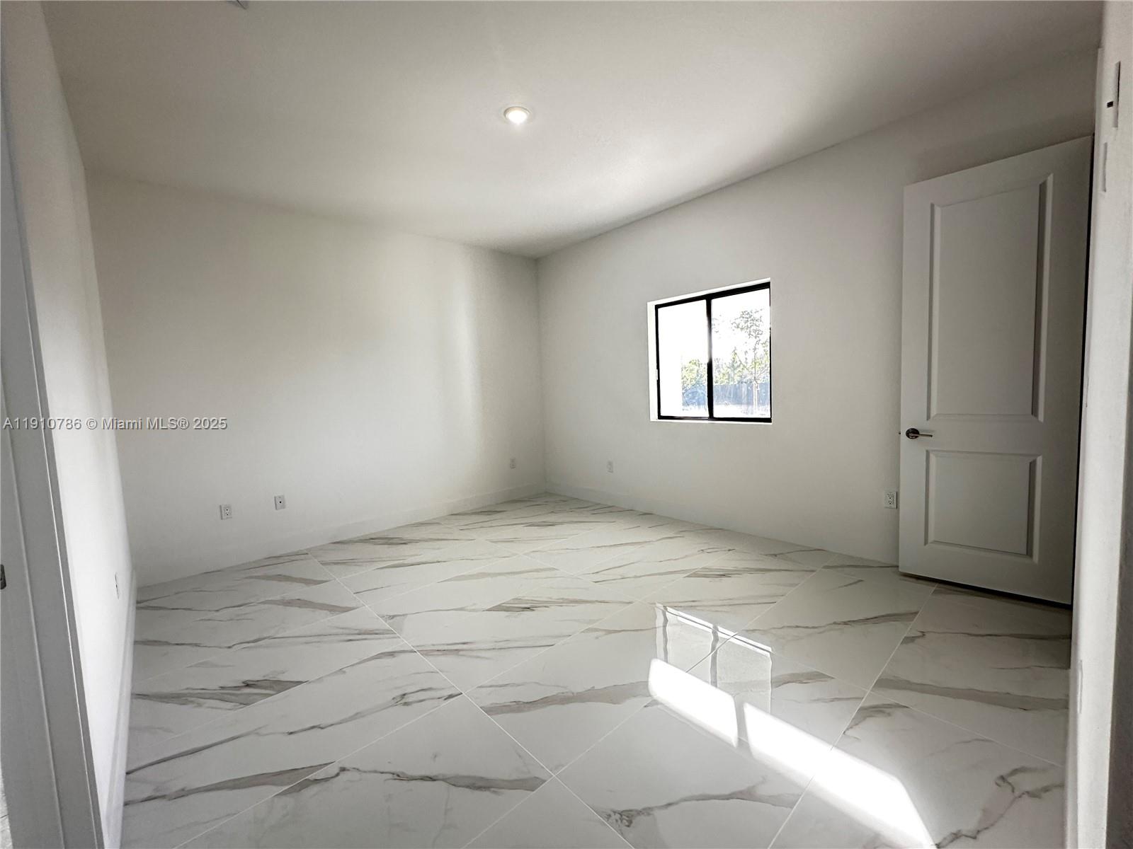 Highland Residences - Residential