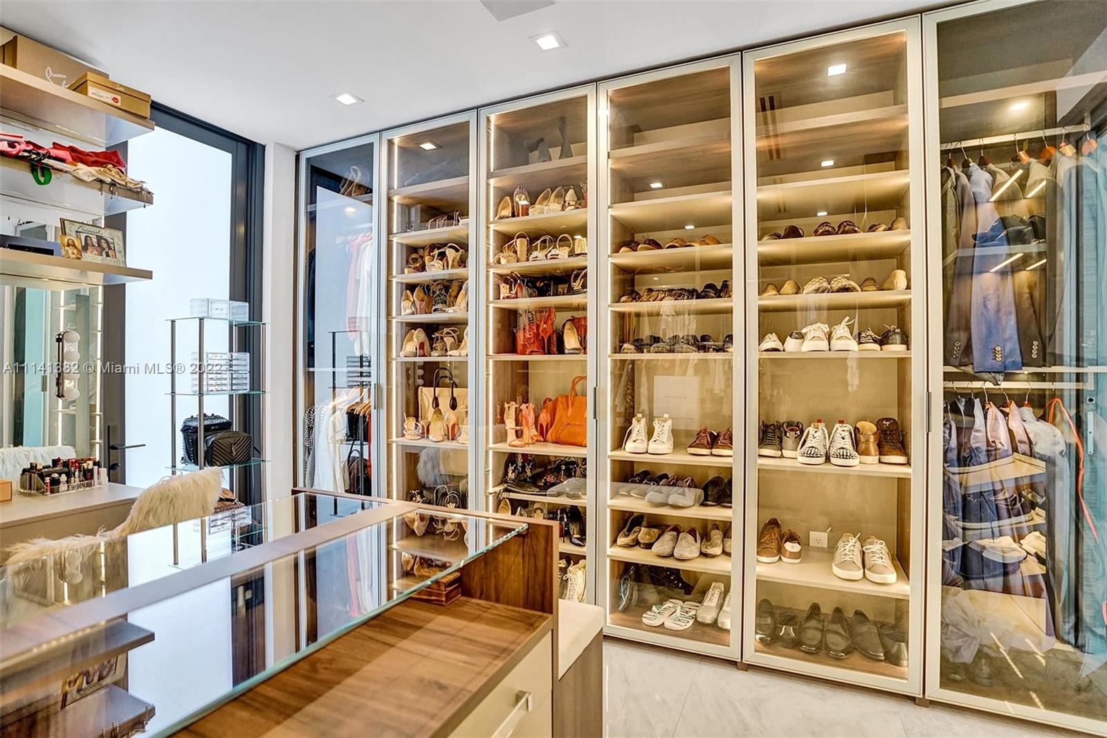 HOLLEMAN PARK - Residential