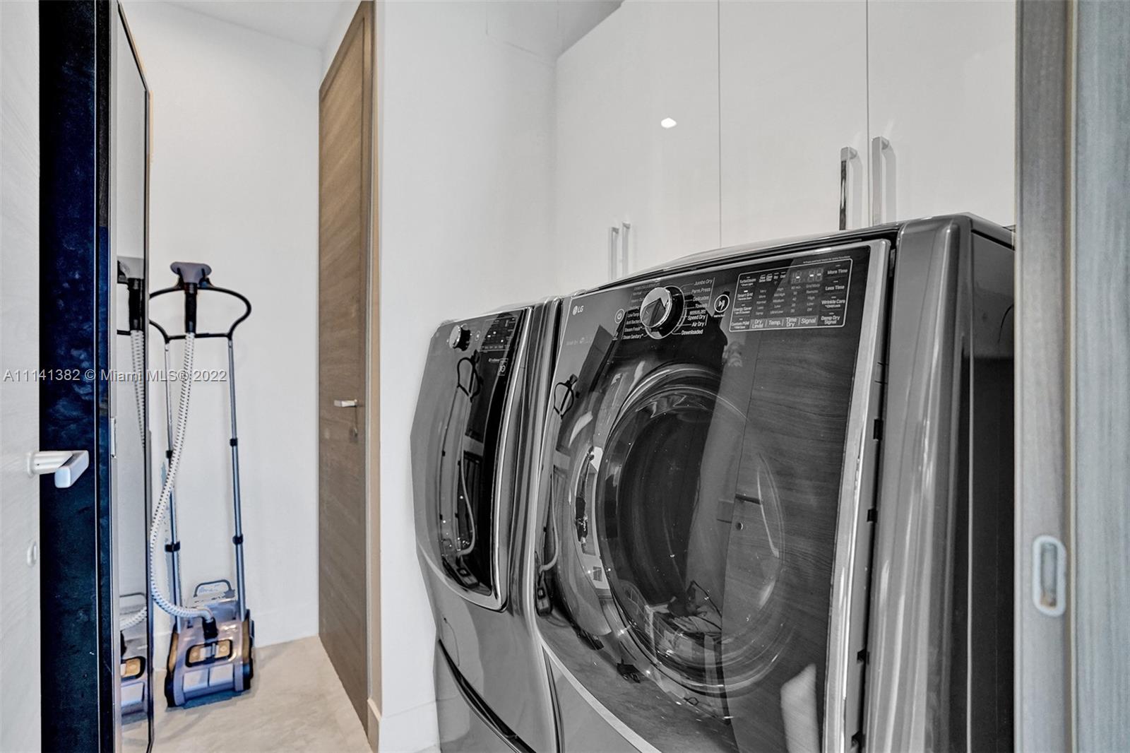 HOLLEMAN PARK - Residential